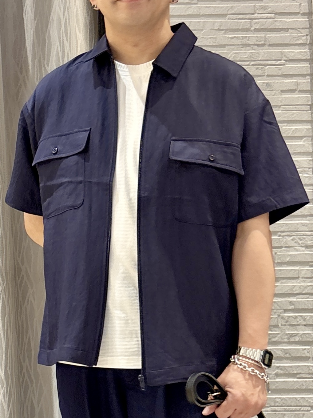Pーyamaさんの「THE SHOP TK｜【セットアップ可／洗濯機OK】アソート ジップ半袖シャツ」を使ったコーディネート