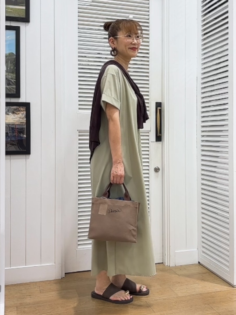 Yasucoさんの「Dessin｜【接触冷感/UVカット】バンドカラーワンピース」を使ったコーディネート