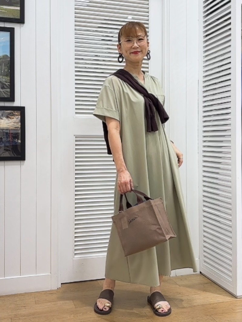 Yasucoさんの「Dessin｜【接触冷感/UVカット】バンドカラーワンピース」を使ったコーディネート