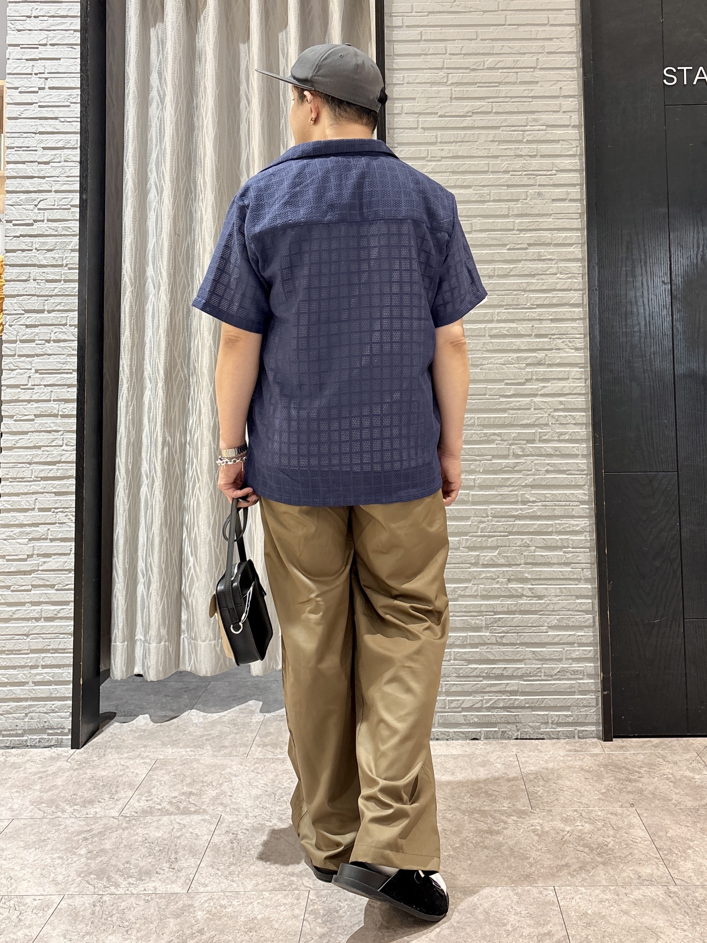 Pーyamaさんの「THE SHOP TK｜【洗濯機OK】格子柄メッシュ半袖シャツ」を使ったコーディネート