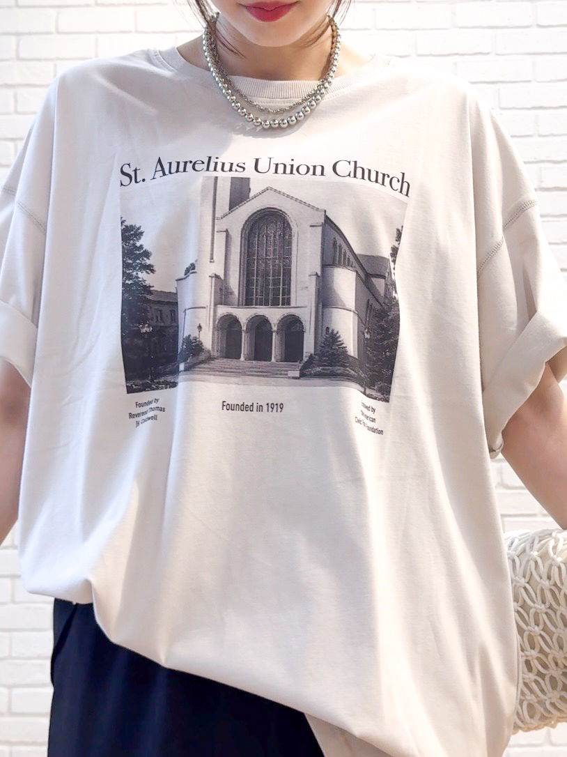 𝐜𝐡𝐢𝐤𝐚さんの「SHOO･LA･RUE｜【体型カバー】ゆるっとBIGアソートTシャツ」を使ったコーディネート