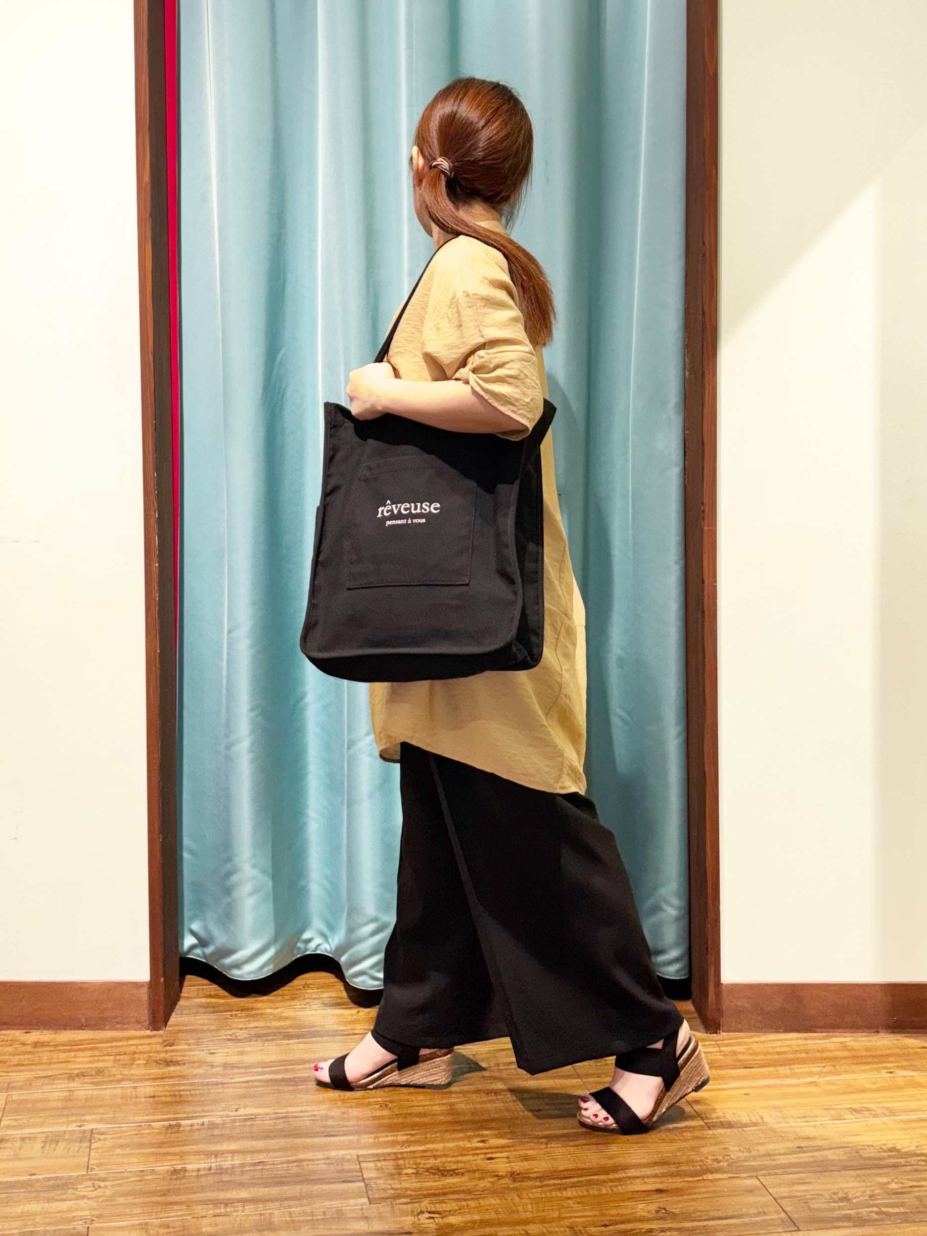 tukiさんの「SHOO･LA･RUE｜【S-LL/洗濯後しわになりにくい】ゆるっと体型カバー 7分袖コクーンチュニック」を使ったコーディネート