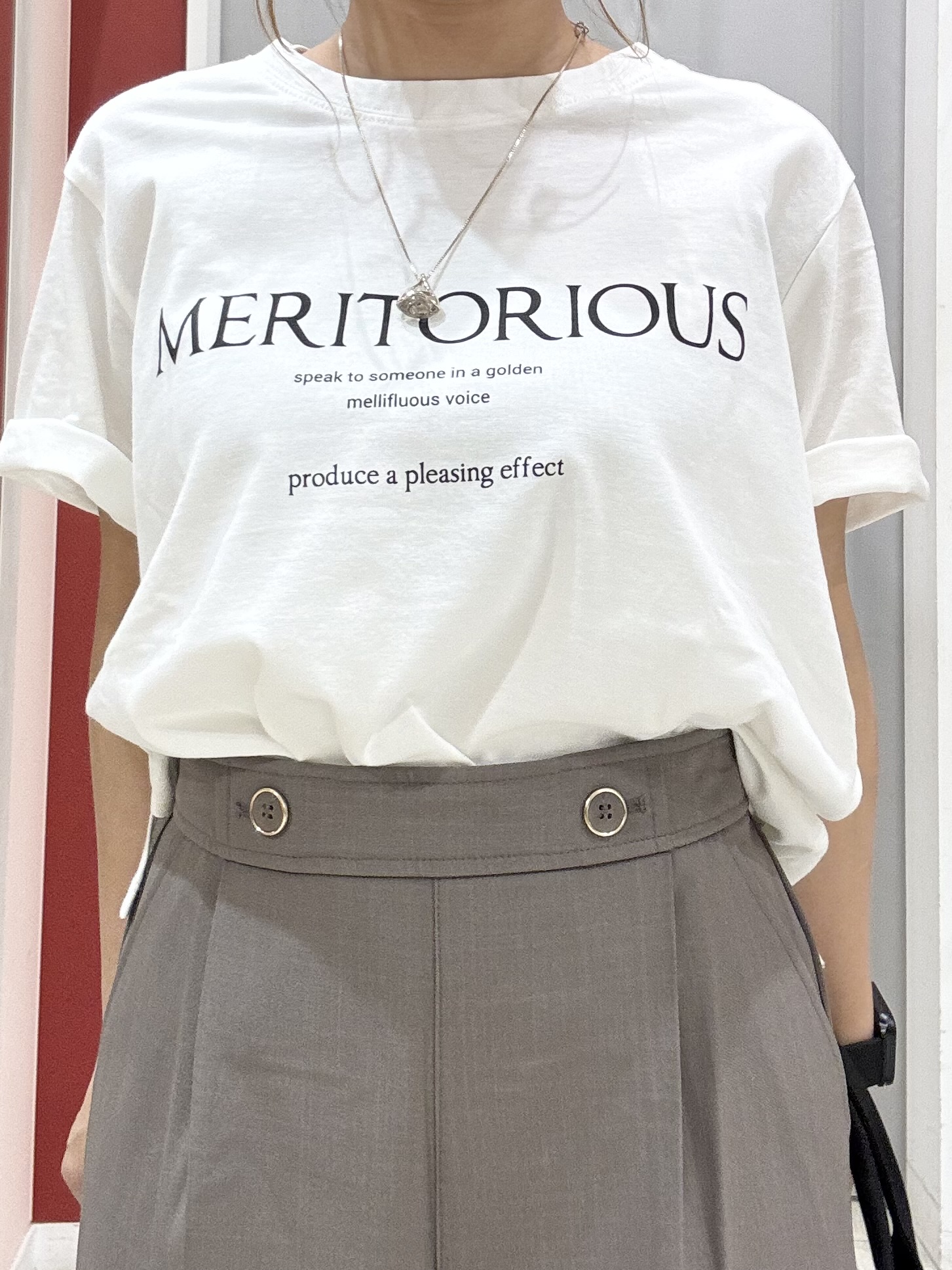 shioさんの「SHOO･LA･RUE｜【S-LL/洗濯機可】大人のベーシックカラープリントTシャツ」を使ったコーディネート