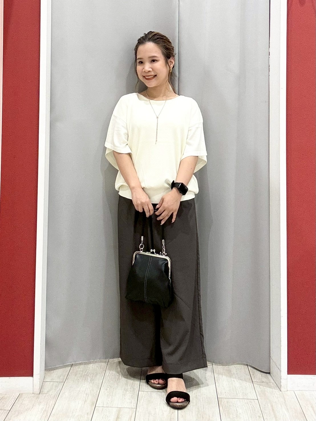 shioさんの「SHOO･LA･RUE｜【S-LL/洗濯機可】インせず着られる ひらり袖ニット」を使ったコーディネート