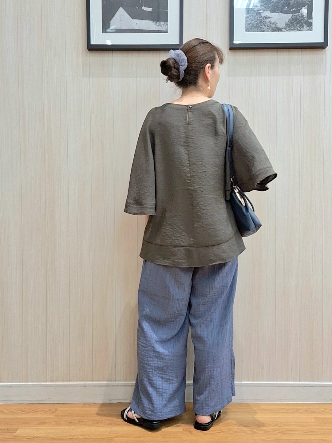 Saoさんの「SHOO･LA･RUE｜【S-LL/洗濯機可/体型カバー】はしごレースがポイント スラブポンチョ風ブラウス」を使ったコーディネート