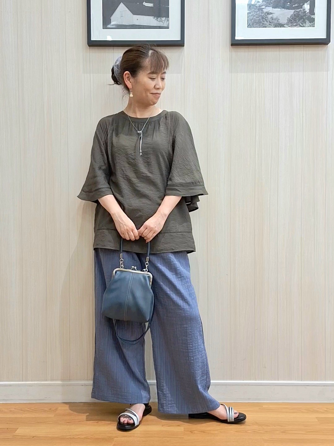 Saoさんの「SHOO･LA･RUE｜【S-LL/洗濯機可/体型カバー】はしごレースがポイント スラブポンチョ風ブラウス」を使ったコーディネート