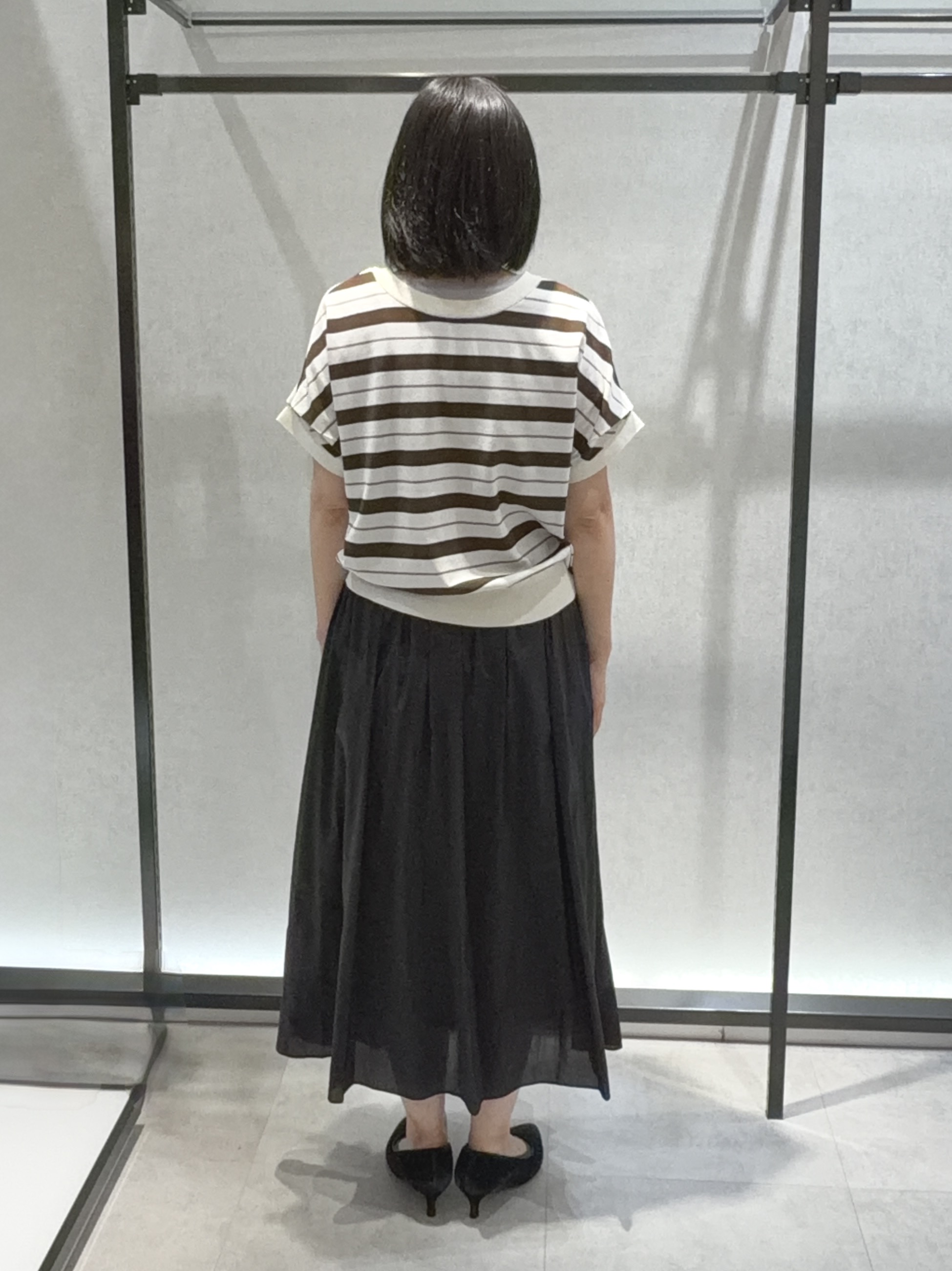 わたなべさんの「UNTITLED｜【肌に張りつきにくい/前後2WAY】ドライタッチコットンプルオーバー」を使ったコーディネート