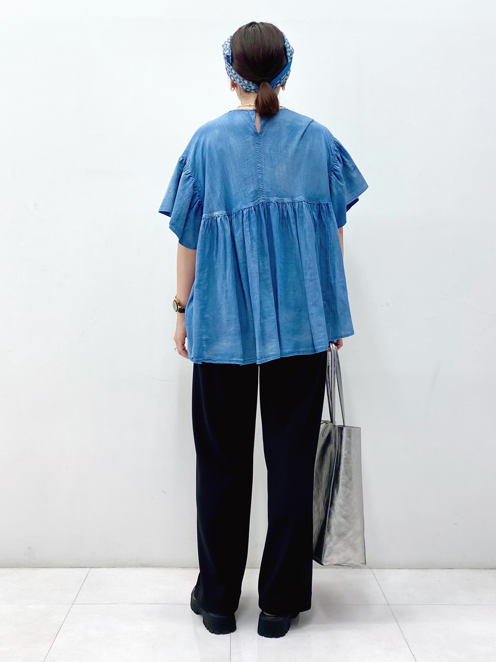 Sawaguchiさんの「DRESSTERIOR｜【涼しく着映え】シアーデニムAラインブラウス」を使ったコーディネート