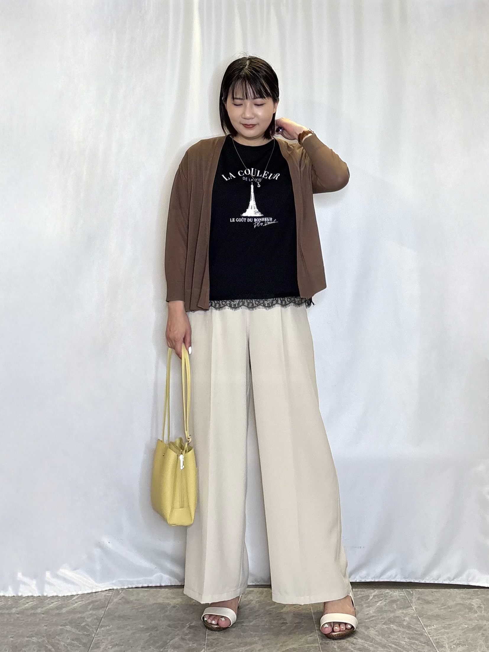 ネリさんの「SHOO･LA･RUE｜【洗濯機可/S-LL】オンにもオフにも マルチに使えるボタンレスカーディガン」を使ったコーディネート