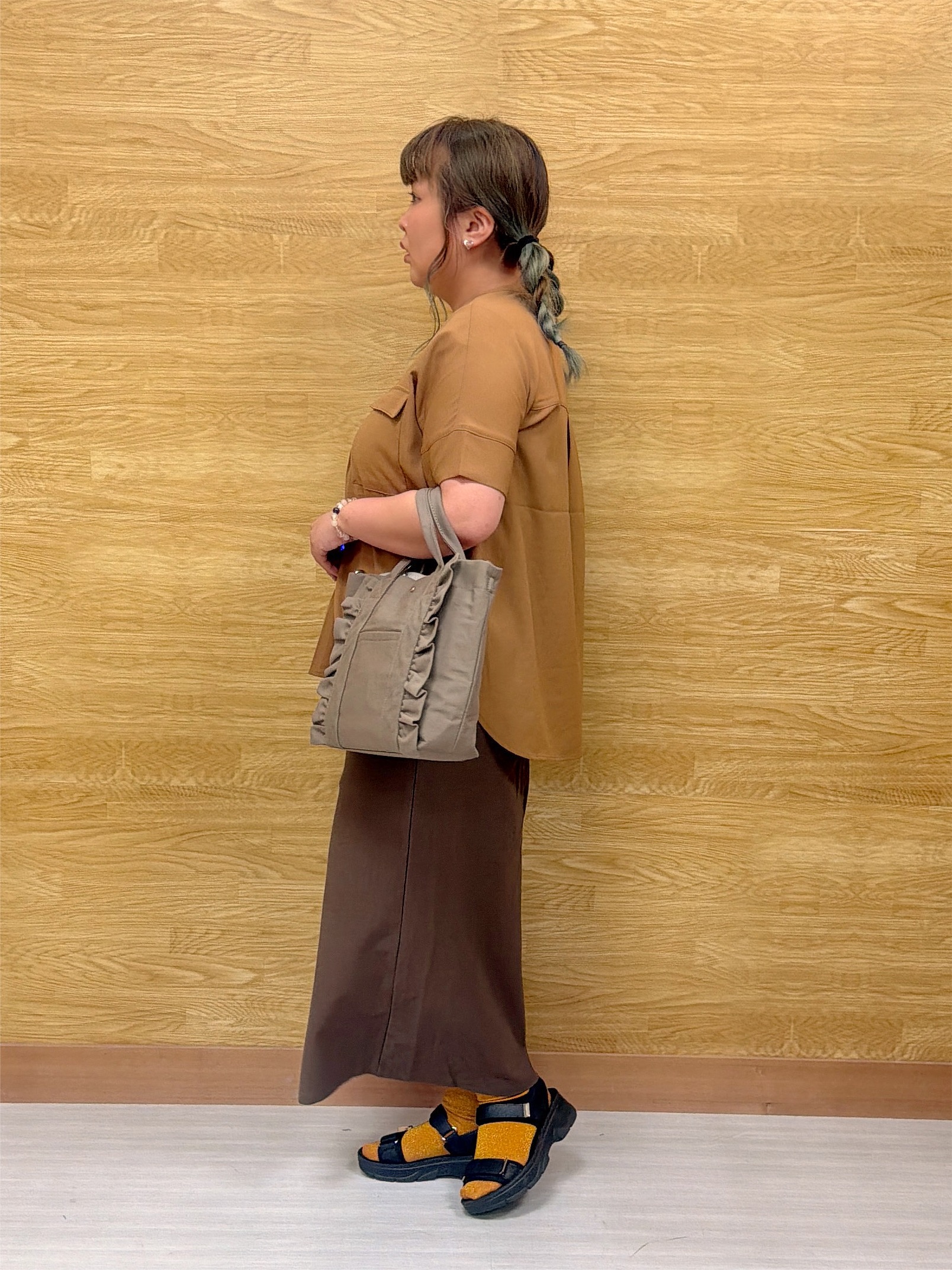 ぁむさんの「SHOO･LA･RUE｜【洗濯後しわになりにくい/UV/吸水速乾】Wポケットが目を引く オンオフ使えるスキッパーブラウス」を使ったコーディネート