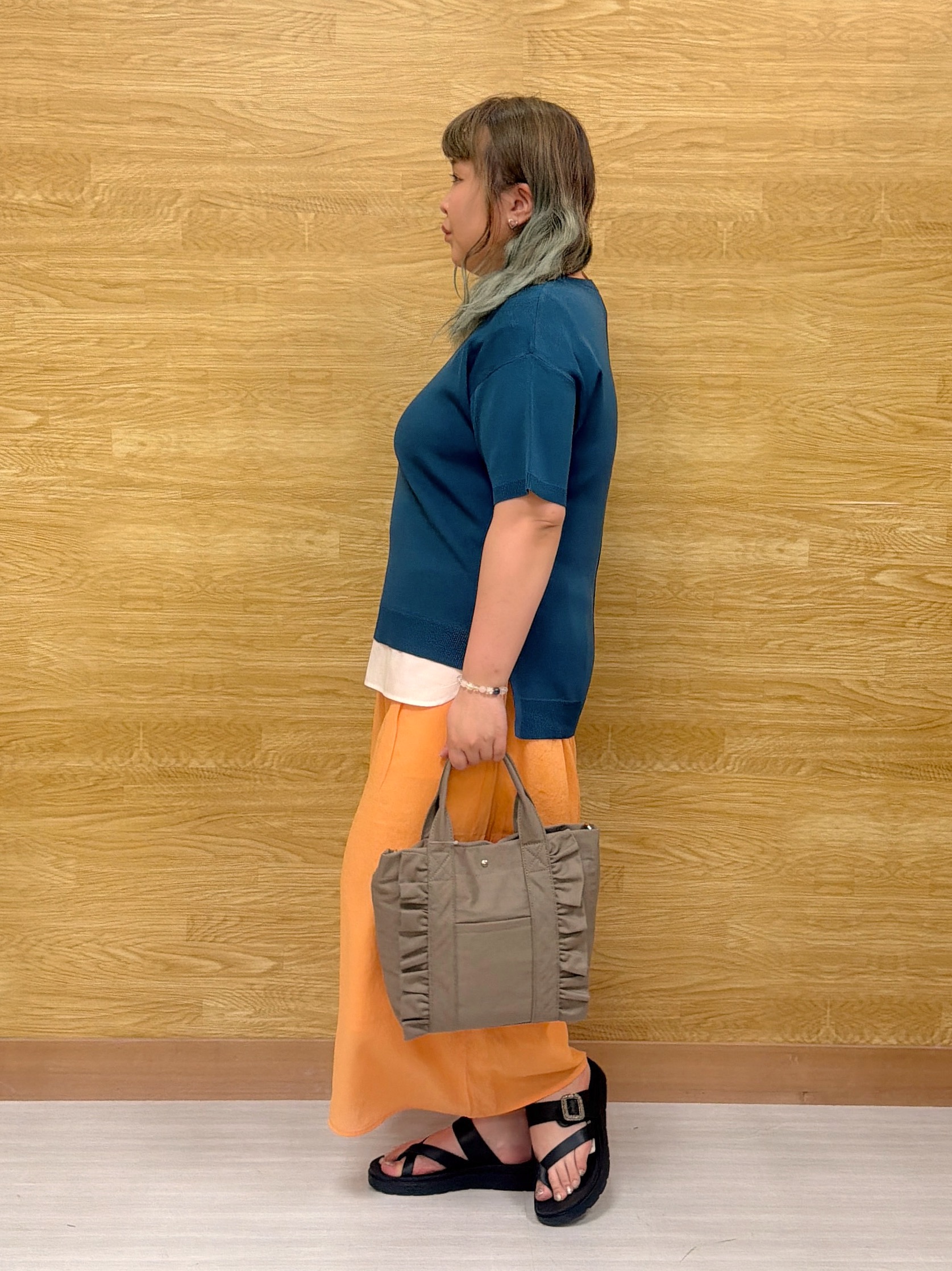 ぁむさんの「SHOO･LA･RUE｜【UV/洗濯機可/S-LL】毛玉になりにくい シャツレイヤード風でこなれ見え 半袖ニット」を使ったコーディネート