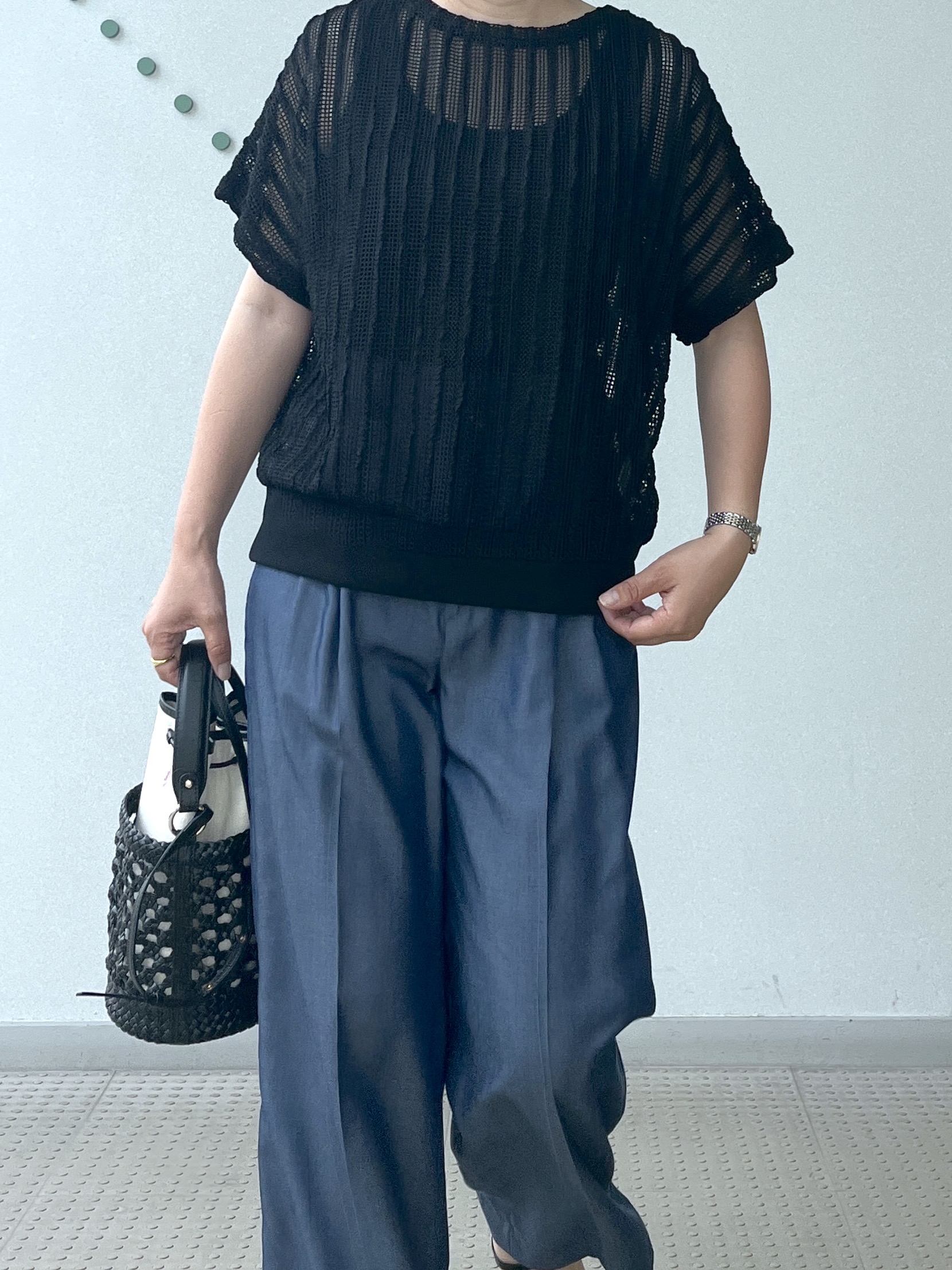 Soeさんの「DRESSTERIOR｜【体型カバー/日除け】ドルマンスリーブ シアーメッシュプルオーバー」を使ったコーディネート
