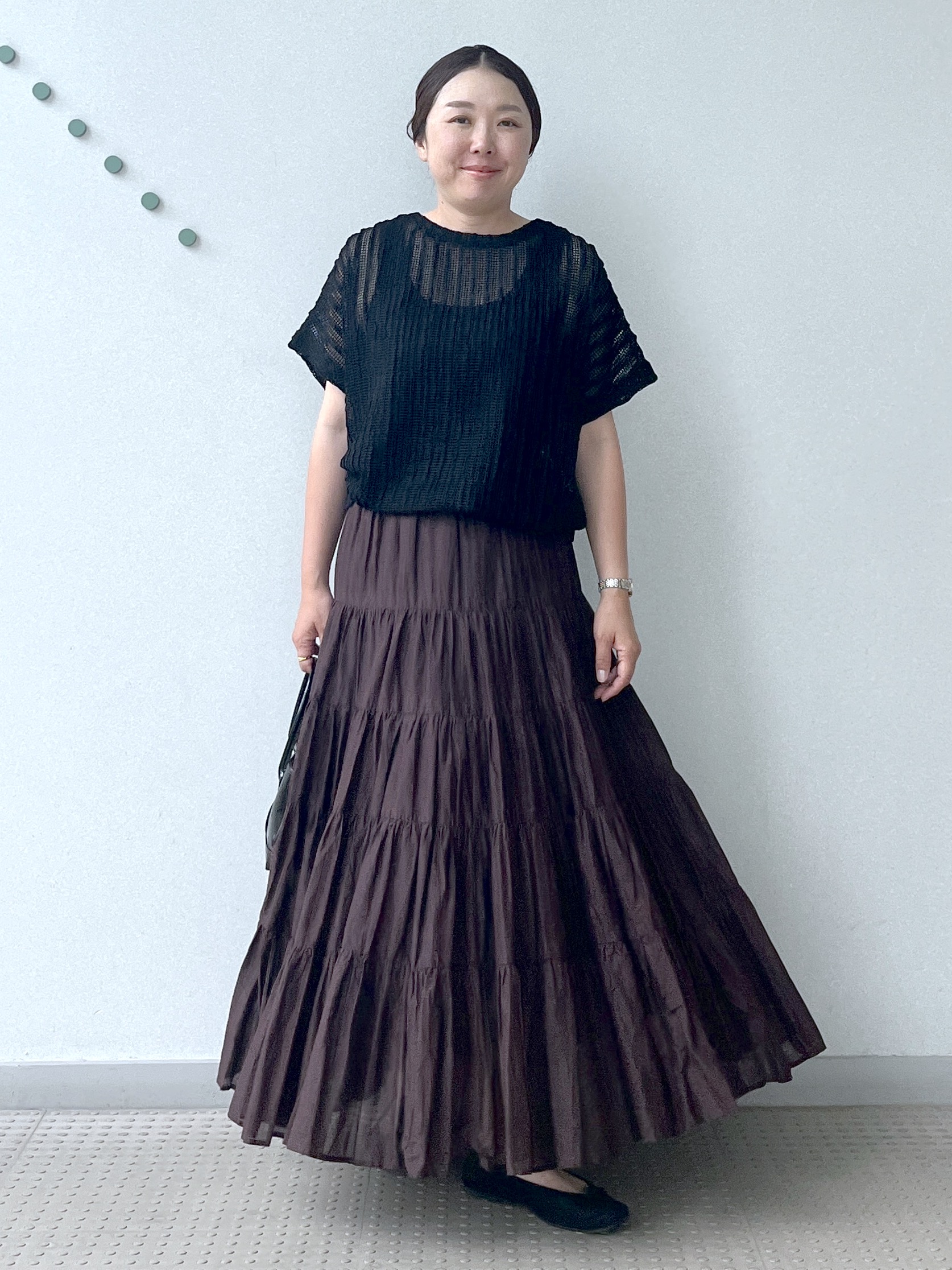 Soeさんの「DRESSTERIOR｜【体型カバー/日除け】ドルマンスリーブ シアーメッシュプルオーバー」を使ったコーディネート