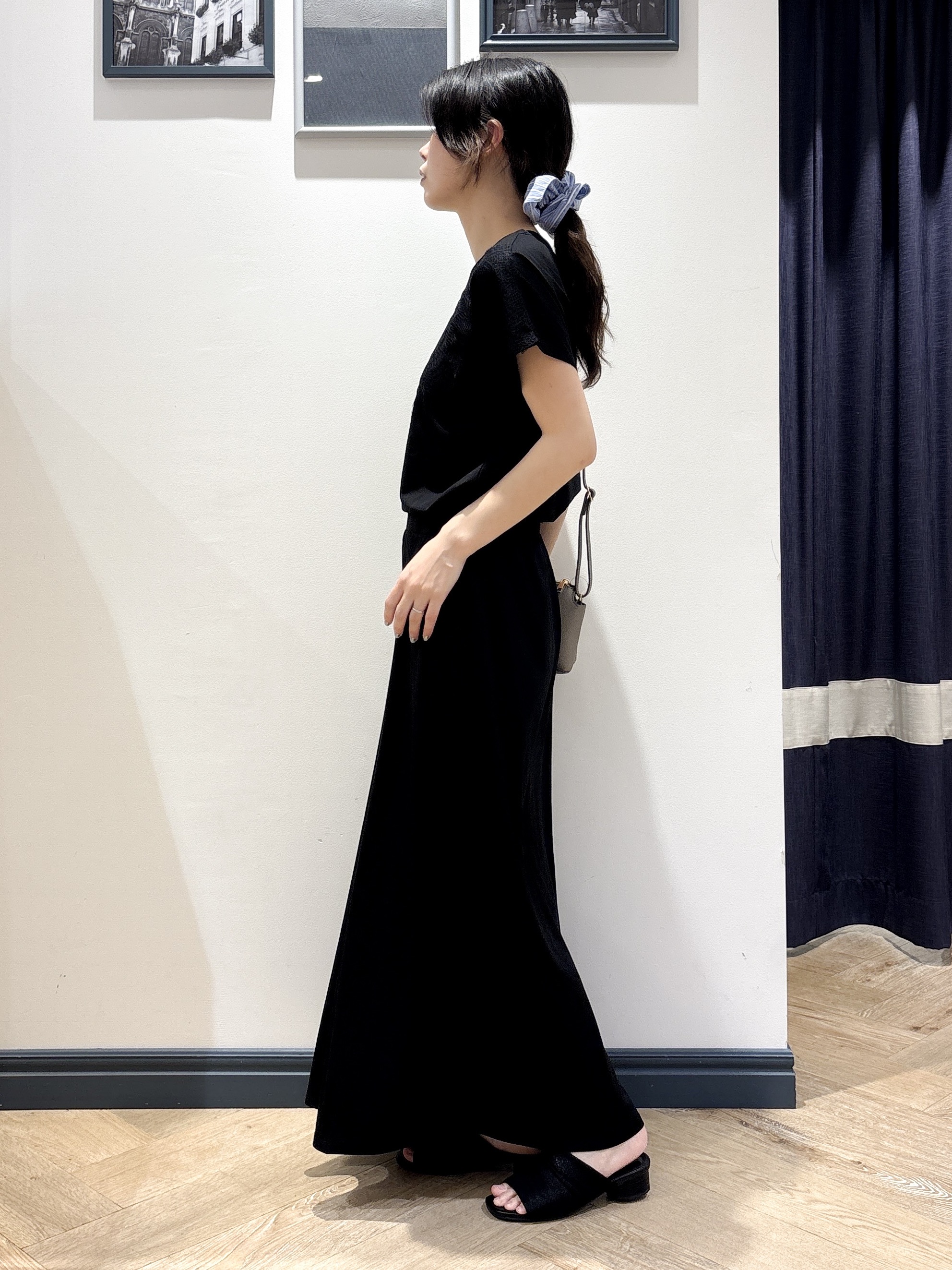 ayakaさんの「grove｜【持続冷感/SET UP可】ひんやりポンチシリーズ／フロントレースドルマンカットソー」を使ったコーディネート