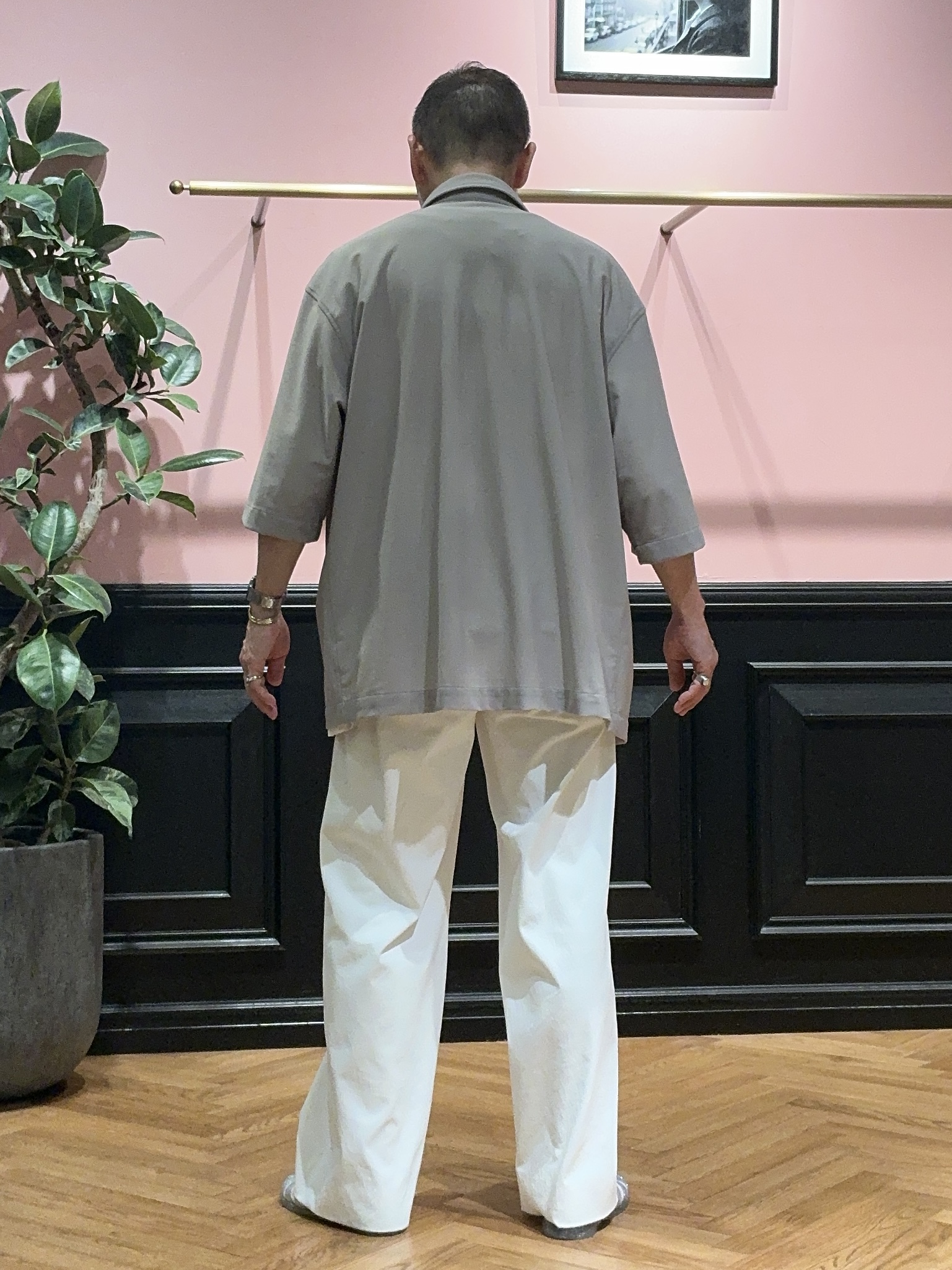 torigoeさんの「DRESSTERIOR｜◆【接触冷感/UVカット/ウォッシャブル/Safari5月号掲載】AIRTOOL ハーフスリーブシャ」を使ったコーディネート