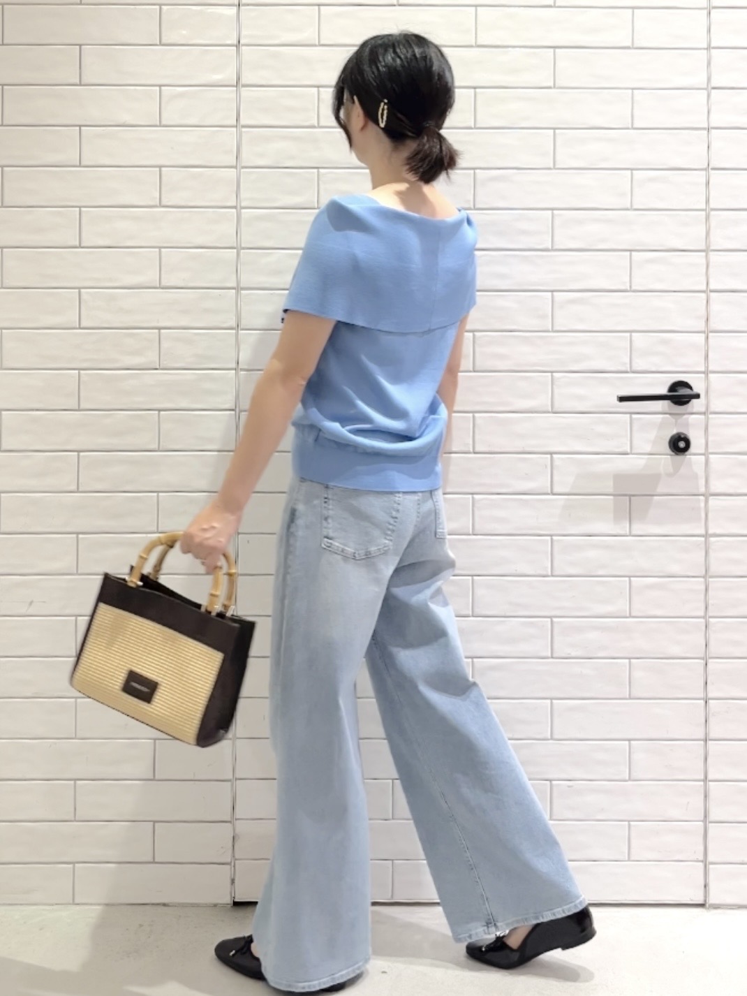 しおりさんの「OPAQUE.CLIP｜オフショルダーニット【洗濯機OK／抗ピル】」を使ったコーディネート