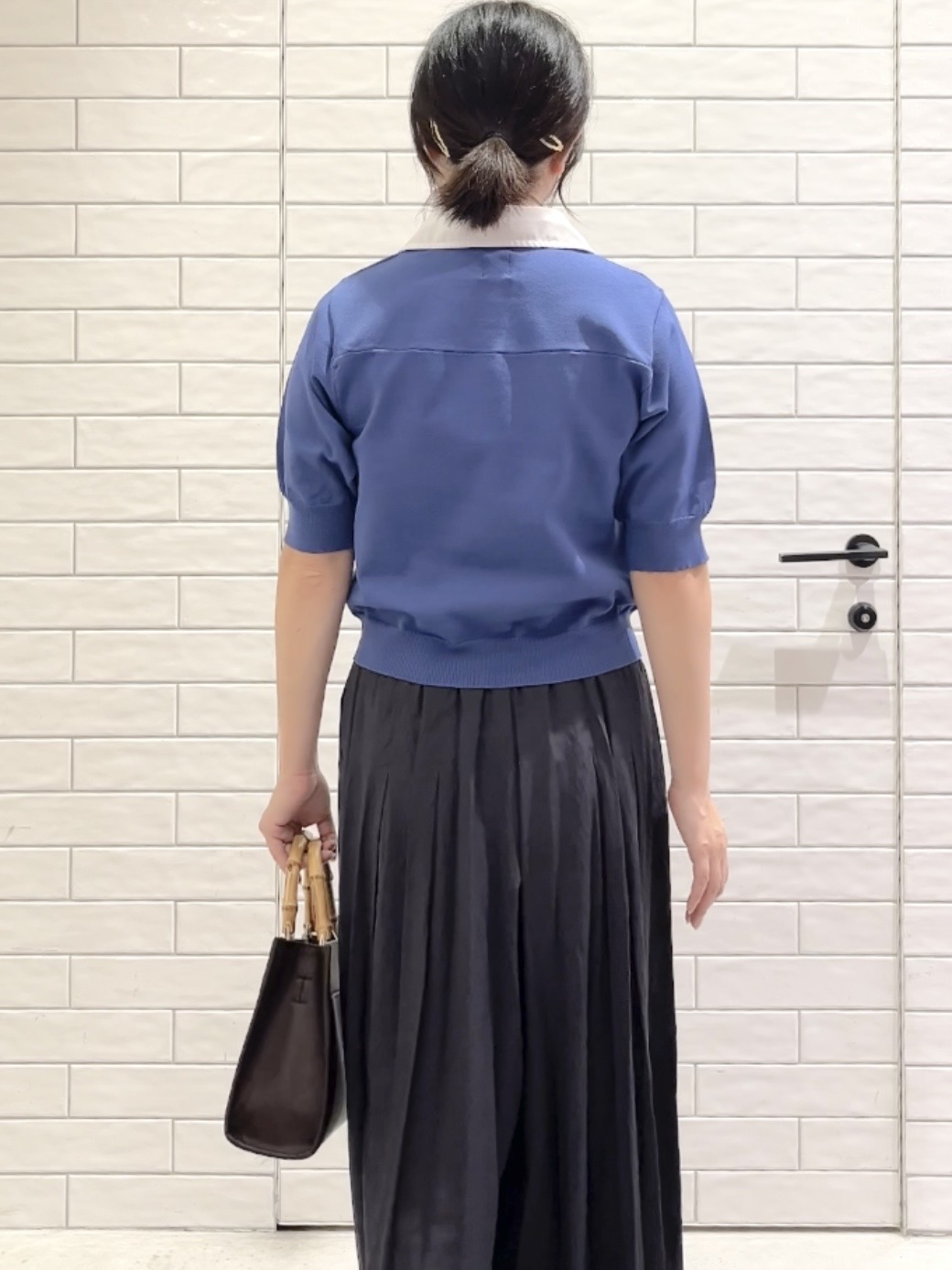 しおりさんの「OPAQUE.CLIP｜フォルムスリーブ ドッキングポロ衿ニット【洗濯機OK】」を使ったコーディネート