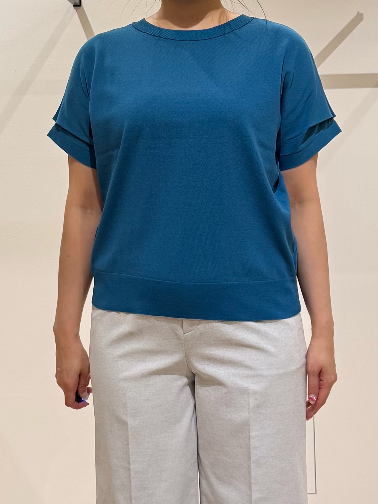 TOMOMIさんの「UNTITLED｜【肌に張りつきにくい/前後2WAY】ドライタッチコットンプルオーバー」を使ったコーディネート
