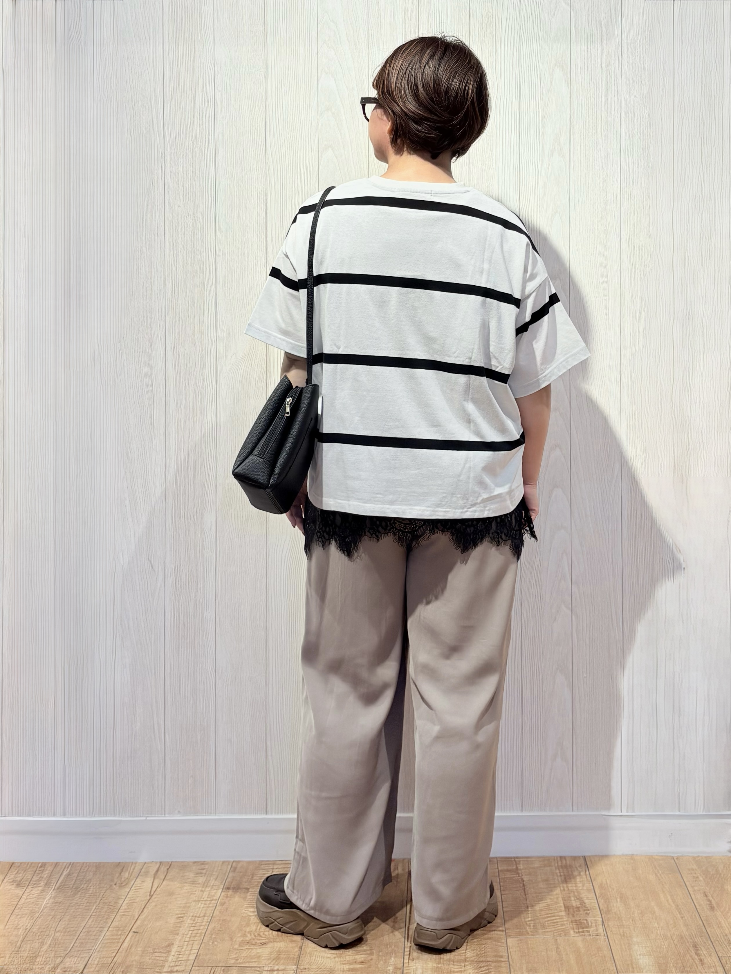 砂糖さんの「SHOO･LA･RUE｜【S-LL】涼しげで爽やか 太ボーダー斜め切り替えTシャツ」を使ったコーディネート