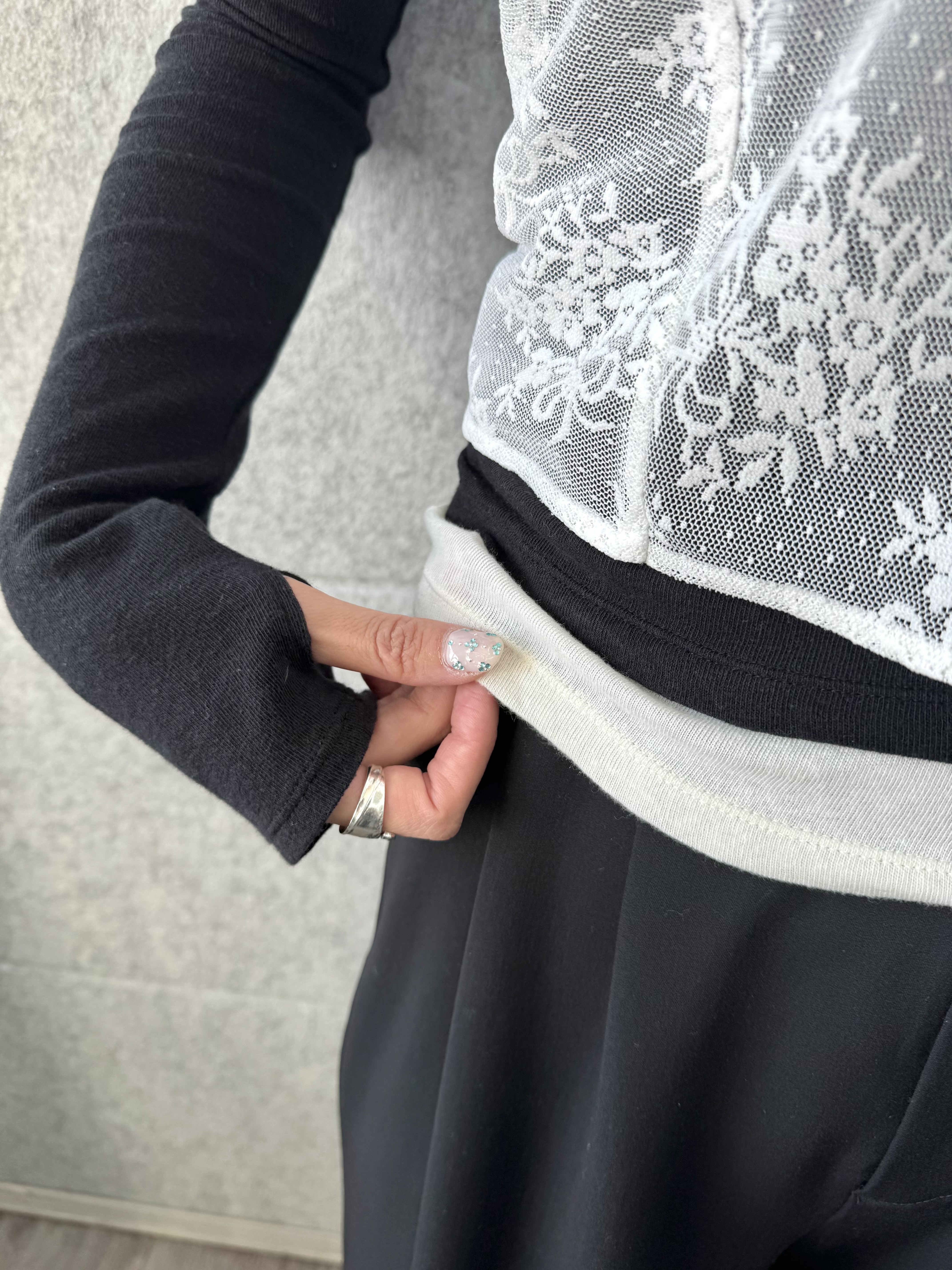 uchi__yamaさんの「CODE A｜bound edge pants」を使ったコーディネート