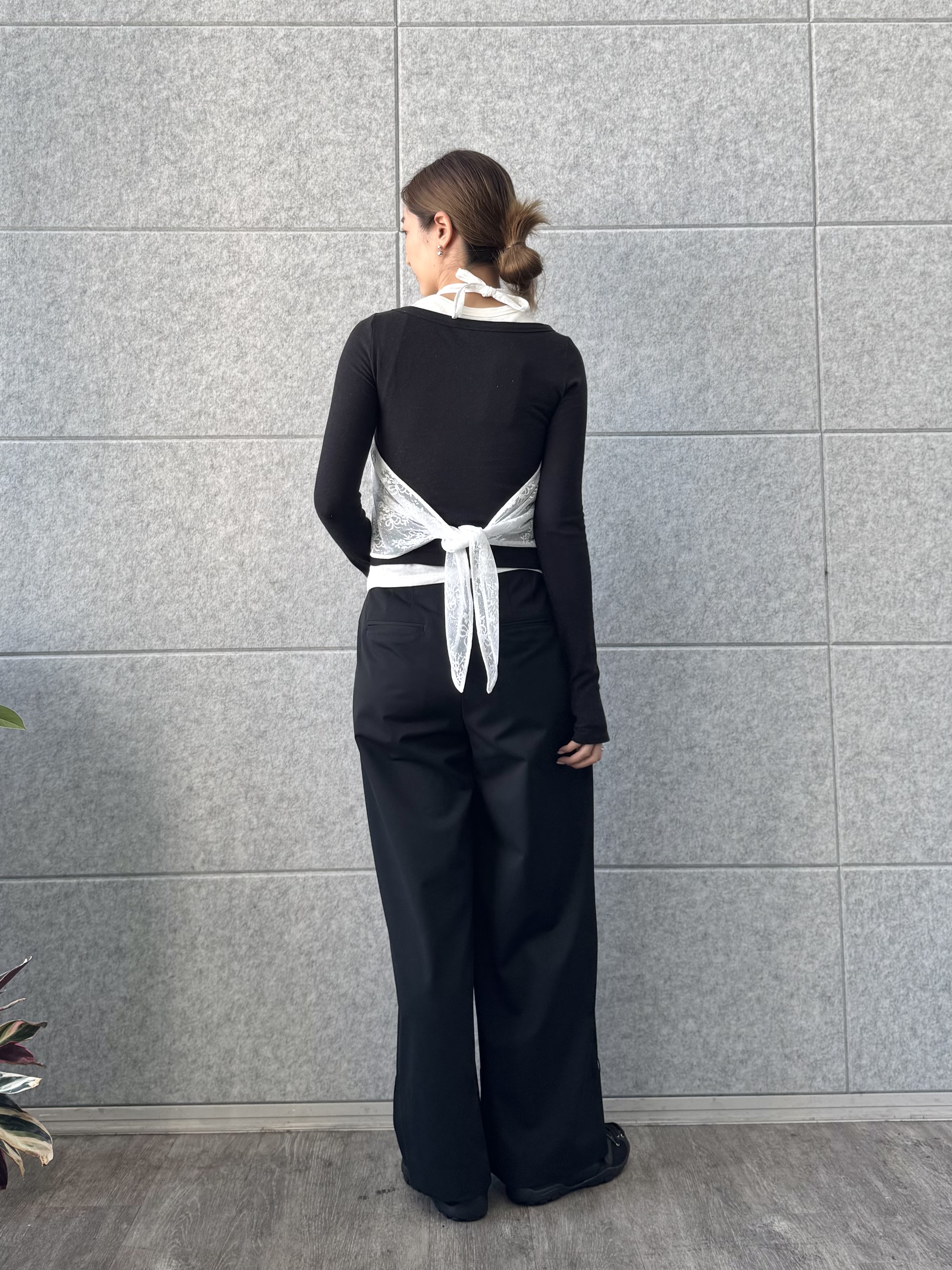 uchi__yamaさんの「CODE A｜bound edge pants」を使ったコーディネート