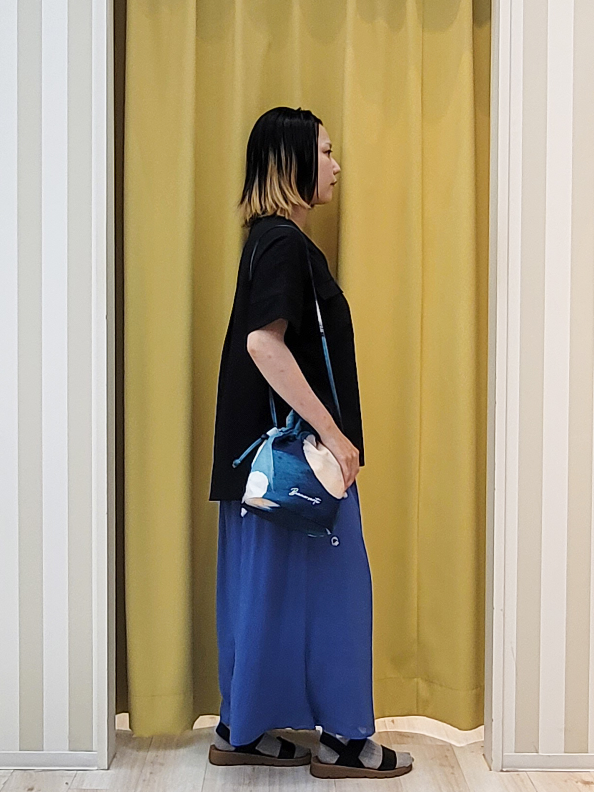 ねぎさんの「SHOO･LA･RUE｜【洗濯後しわになりにくい/UV/吸水速乾】Wポケットが目を引く オンオフ使えるスキッパーブラウス」を使ったコーディネート