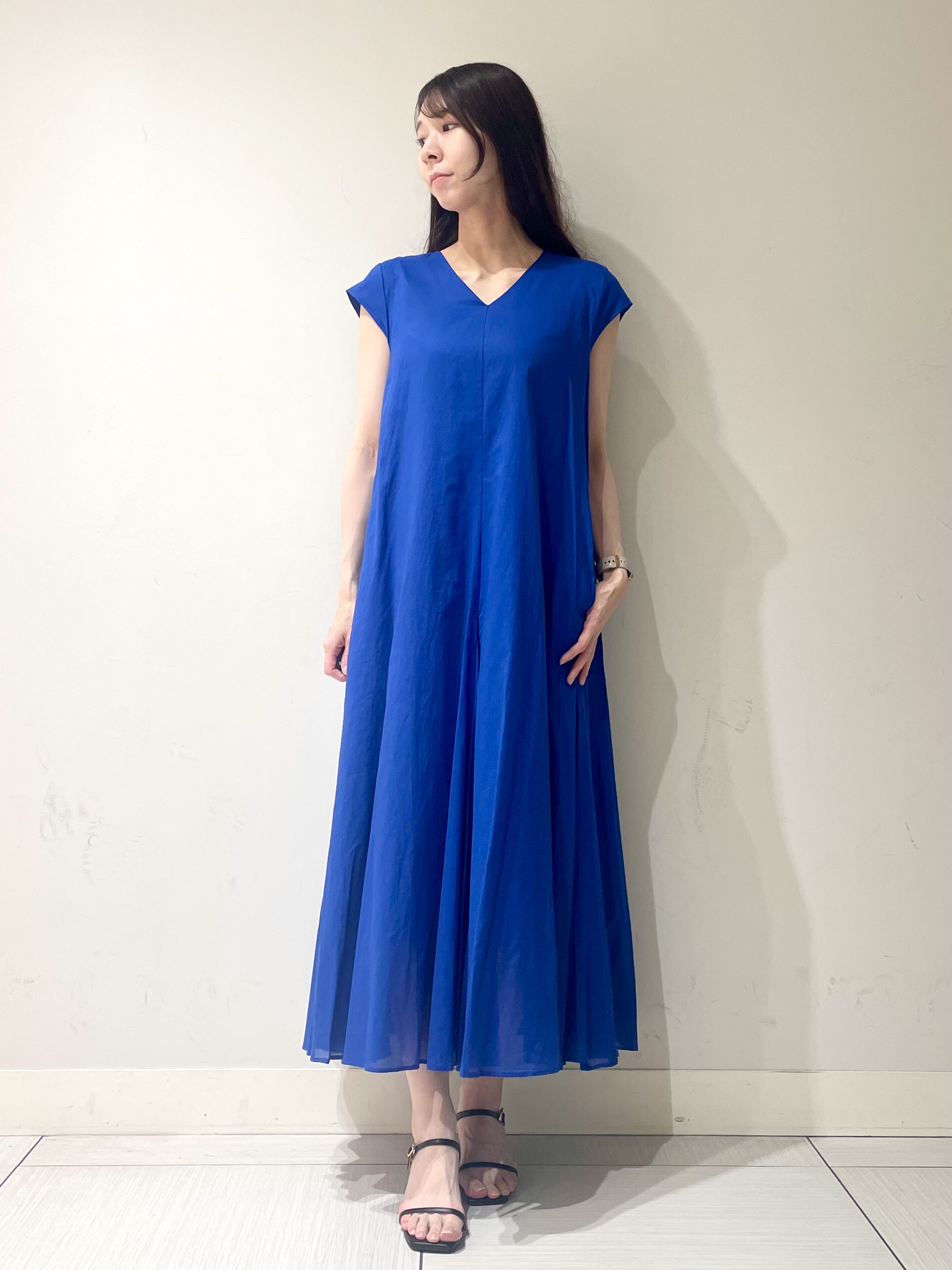 ことさんの「DRESSTERIOR｜【きれいめ/ウォッシャブル】コットンローンフレンチスリーブワンピ」を使ったコーディネート