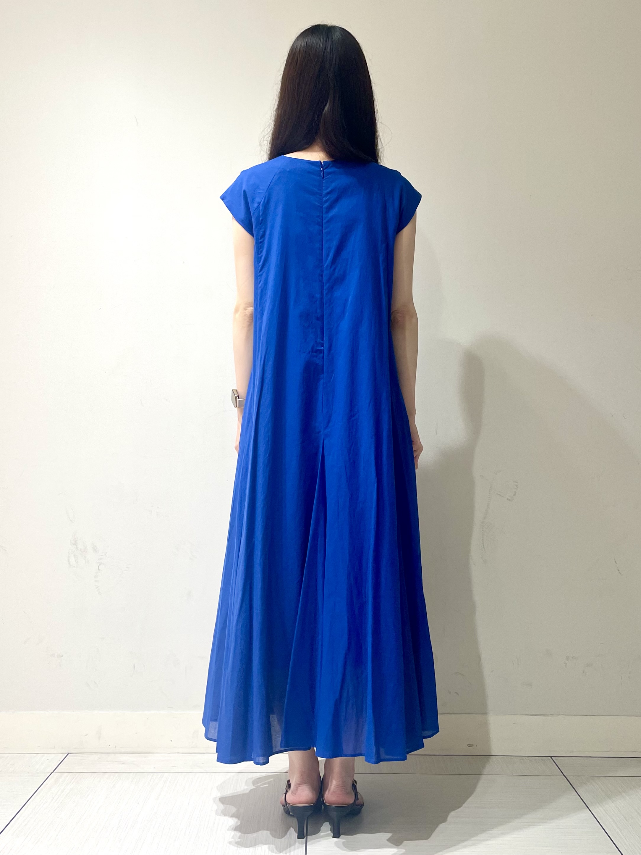 ことさんの「DRESSTERIOR｜【きれいめ/ウォッシャブル】コットンローンフレンチスリーブワンピ」を使ったコーディネート
