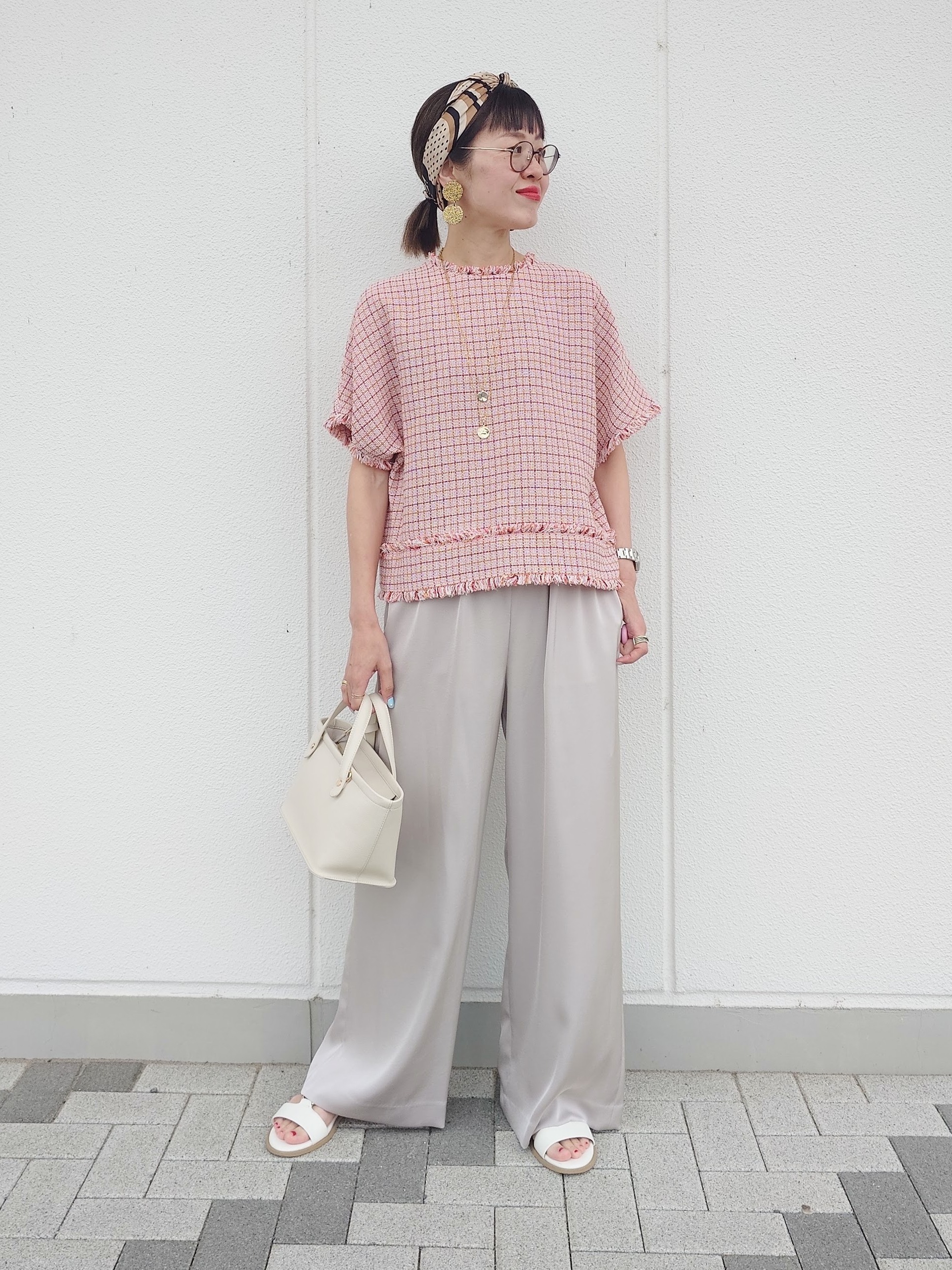 MUTSUKOさんの「UNTITLED｜◆ファンシーツイードブラウス」を使ったコーディネート
