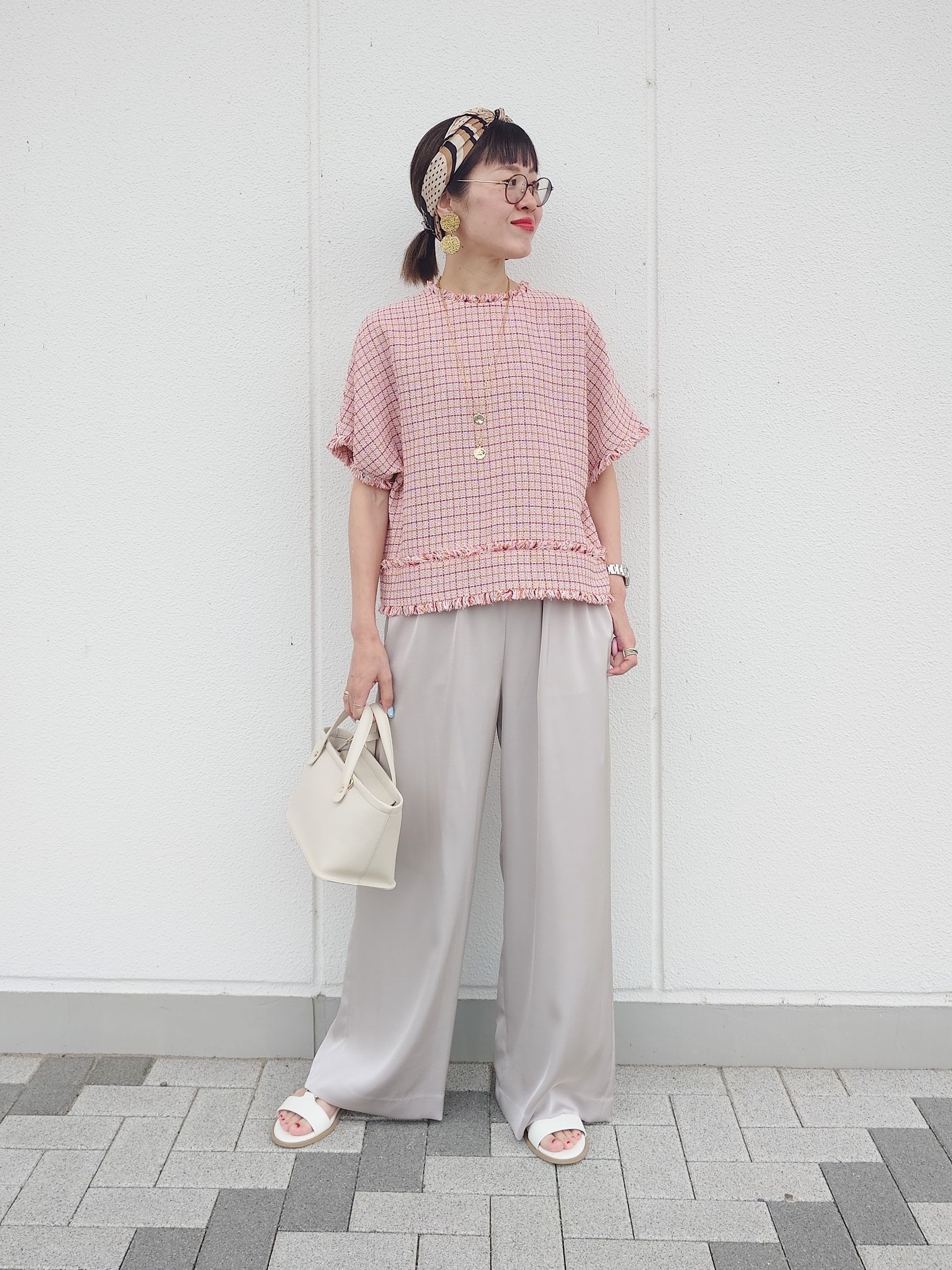 MUTSUKOさんの「UNTITLED｜◆ファンシーツイードブラウス」を使ったコーディネート