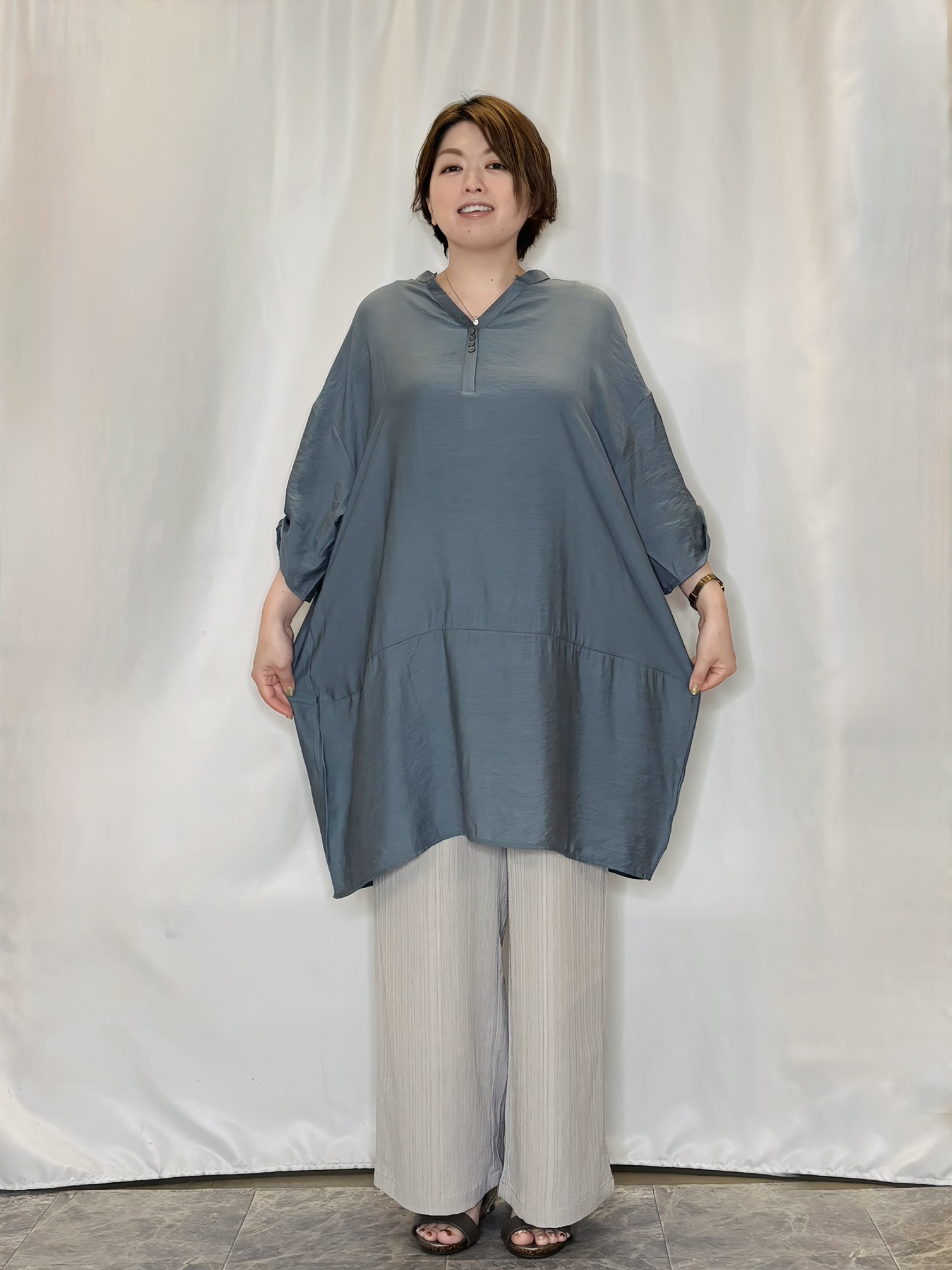 たみさんの「SHOO･LA･RUE｜【S-LL/洗濯後しわになりにくい】ゆるっと体型カバー 7分袖コクーンチュニック」を使ったコーディネート