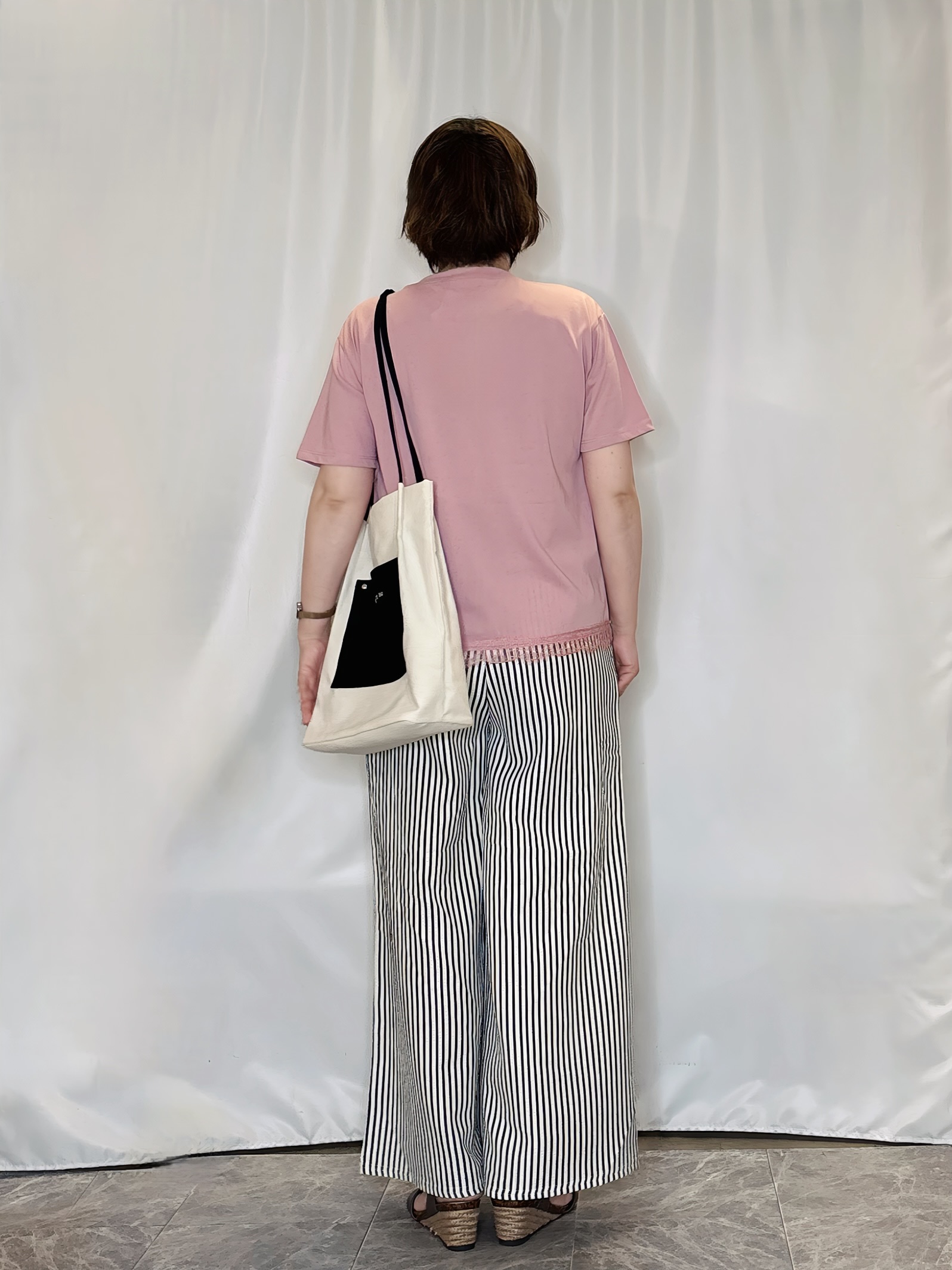 たみさんの「SHOO･LA･RUE｜【UV/S-LL/洗濯機可】真夏に着たい裾レースが女性らしさをプラスする プリントアソートTシャツ」を使ったコーディネート
