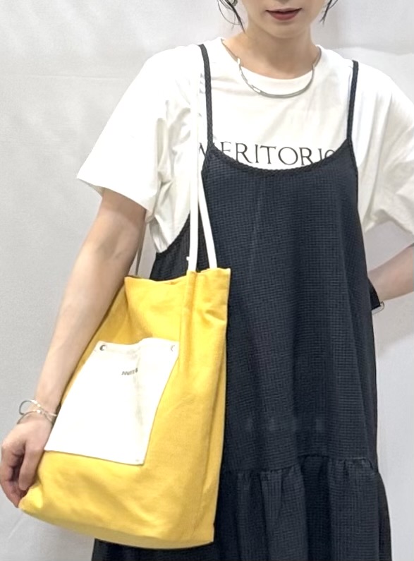 𝐇𝐢𝐫𝐨𝐦𝐢さんの「SHOO･LA･RUE｜【S-LL/洗濯機可】ほんのり甘いチェック柄 ティアードキャミワンピース」を使ったコーディネート