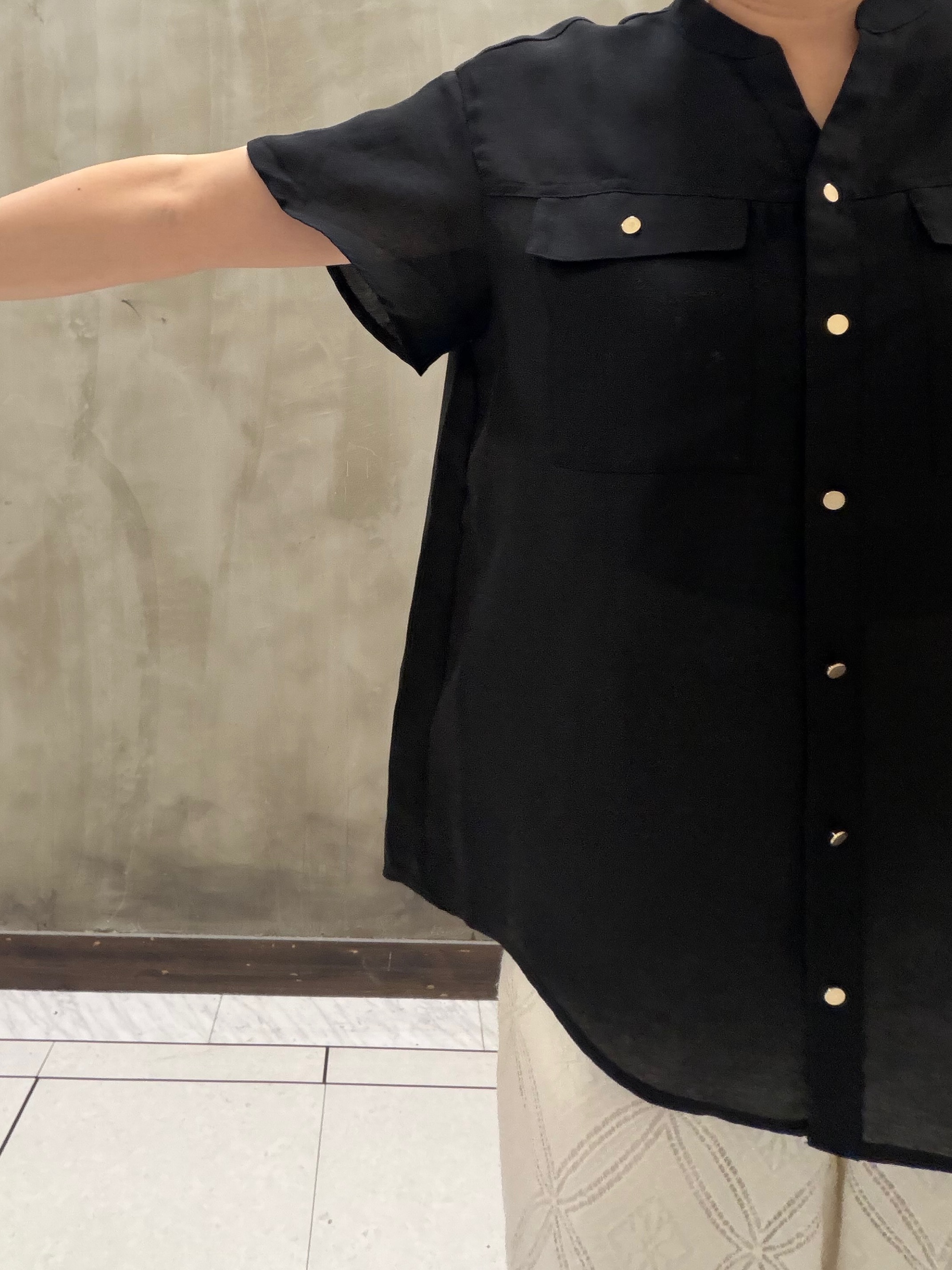 すえさんの「grove｜【洗濯機OK/SETUP可】シワになりにくい、フレアスリーブブラウス」を使ったコーディネート