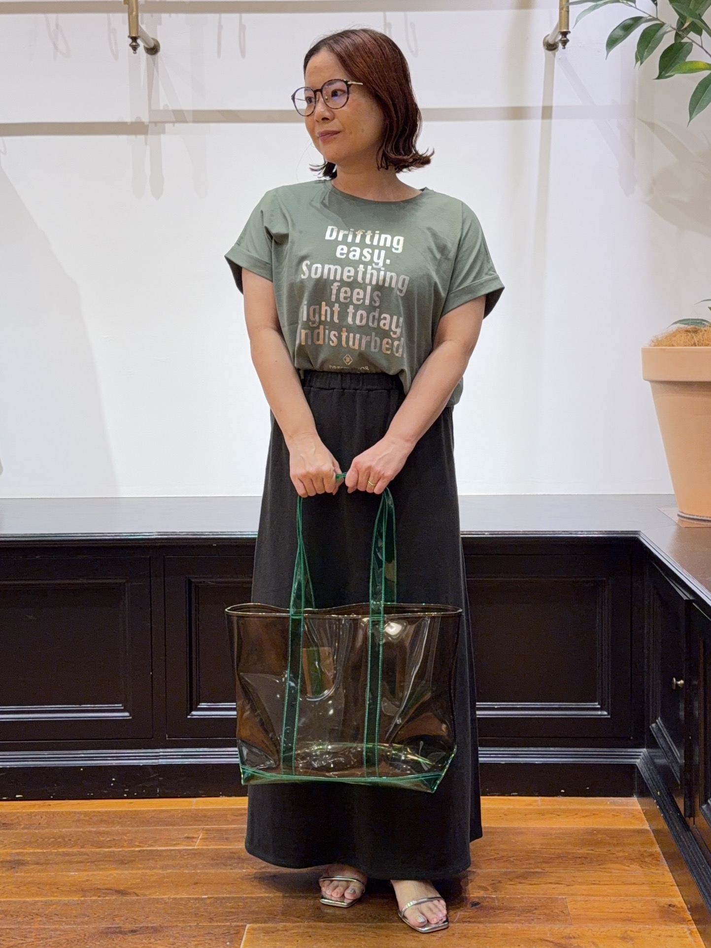 Asamiさんの「◆【箔ロゴ】箔プリントドルマンスリーブ Tシャツ」を使ったコーディネート
