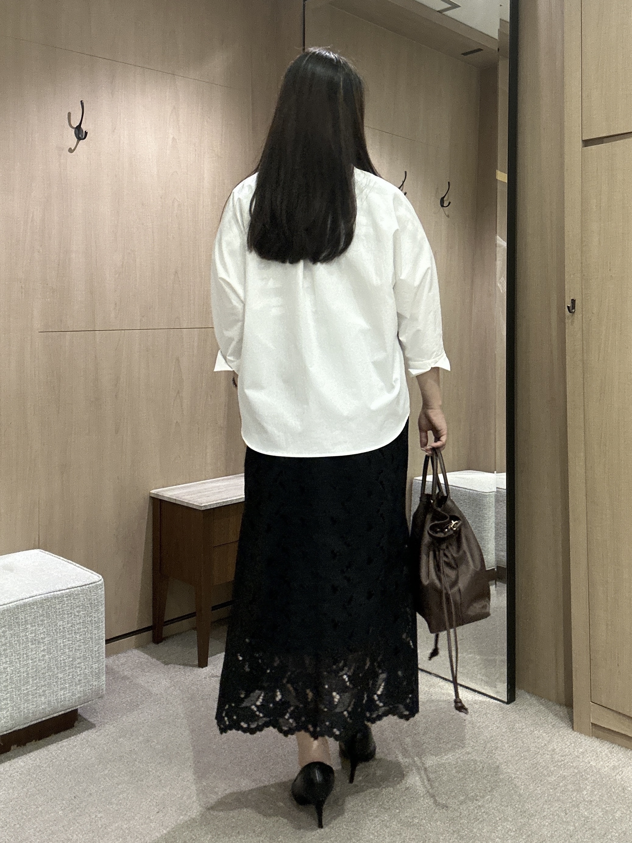 YURIさんの「UNTITLED｜【肌に張りつきにくい/前後2WAY】ドライタッチコットンプルオーバー」を使ったコーディネート