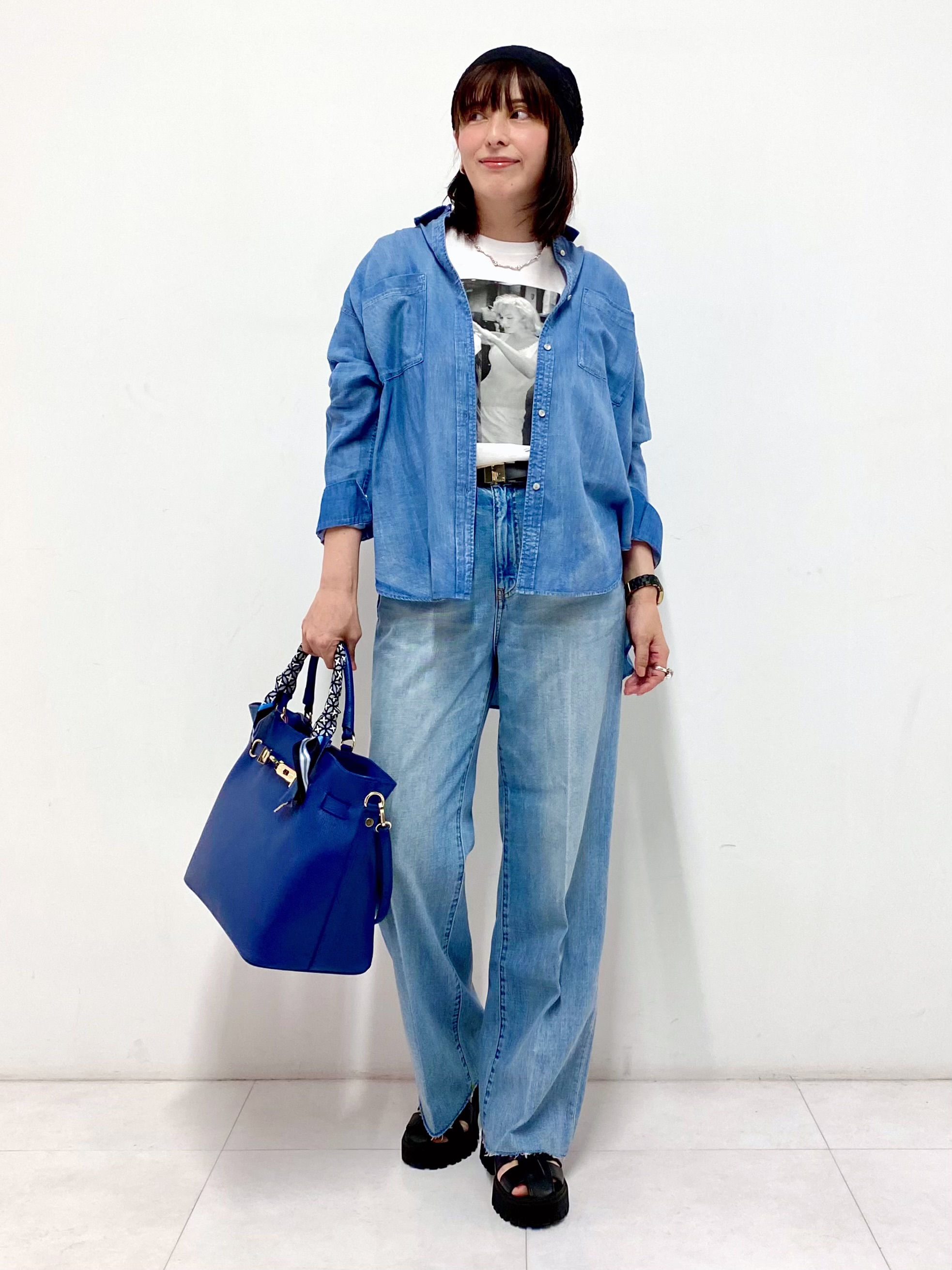 Sawaguchiさんの「DRESSTERIOR｜【涼しく着映え】シアーデニムシャツ」を使ったコーディネート
