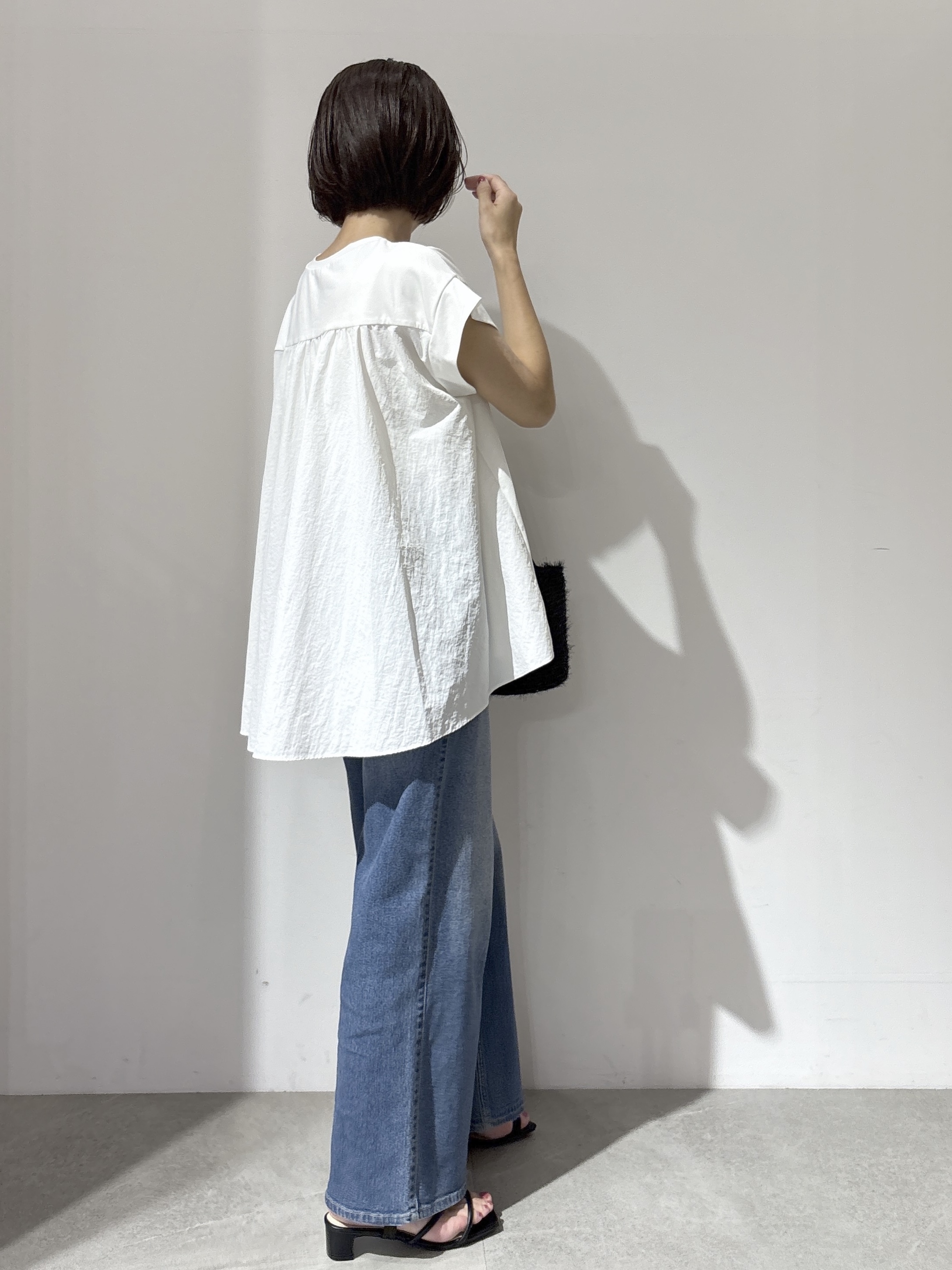 NAKAさんの「OPAQUE.CLIP｜【接触冷感】バックフレアドッキングカットソー《洗濯機OK》」を使ったコーディネート