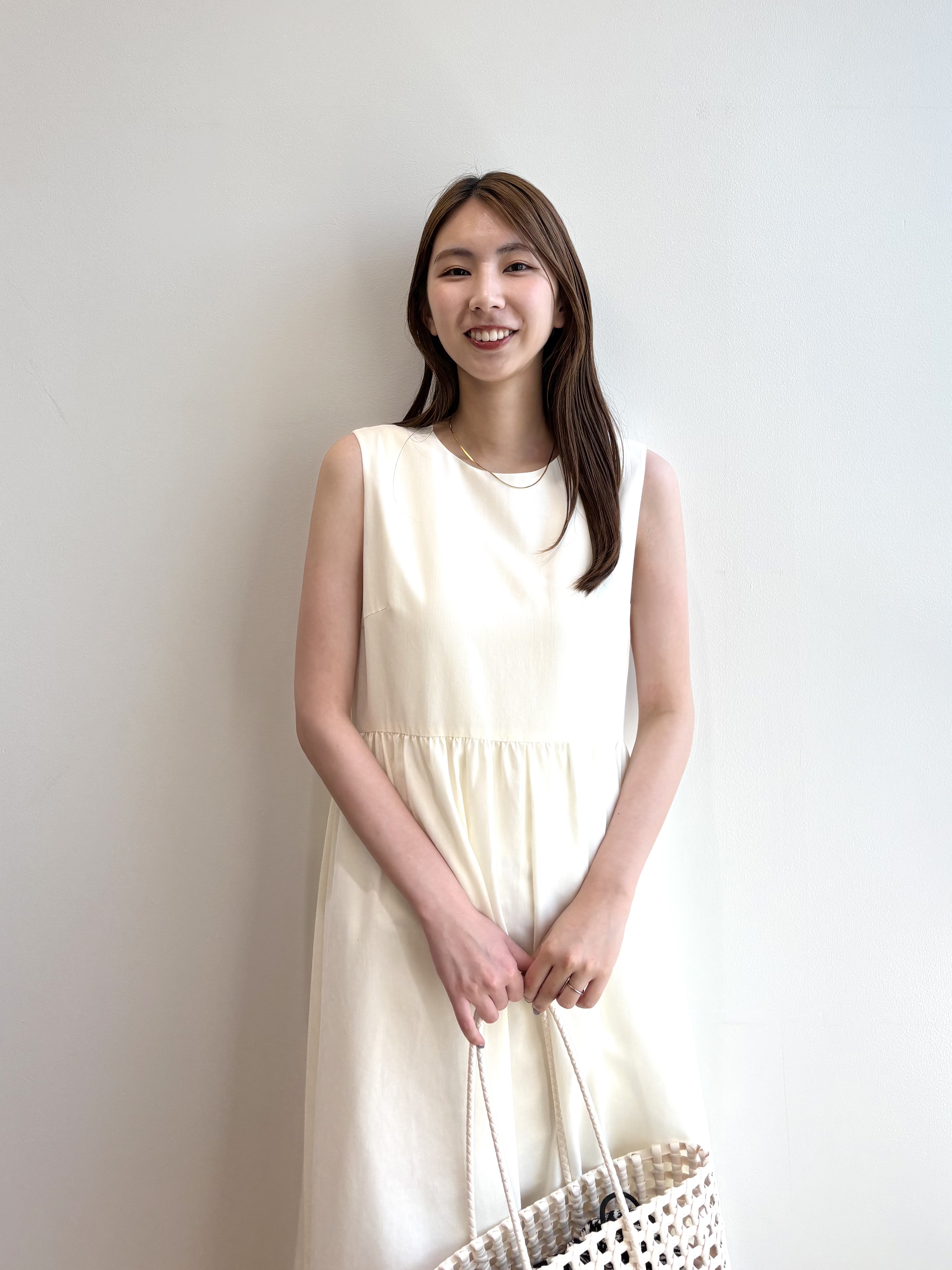 めぐさんの「OPAQUE.CLIP｜【接触冷感】麻混シアーノースリーブワンピース《洗濯機OK》」を使ったコーディネート