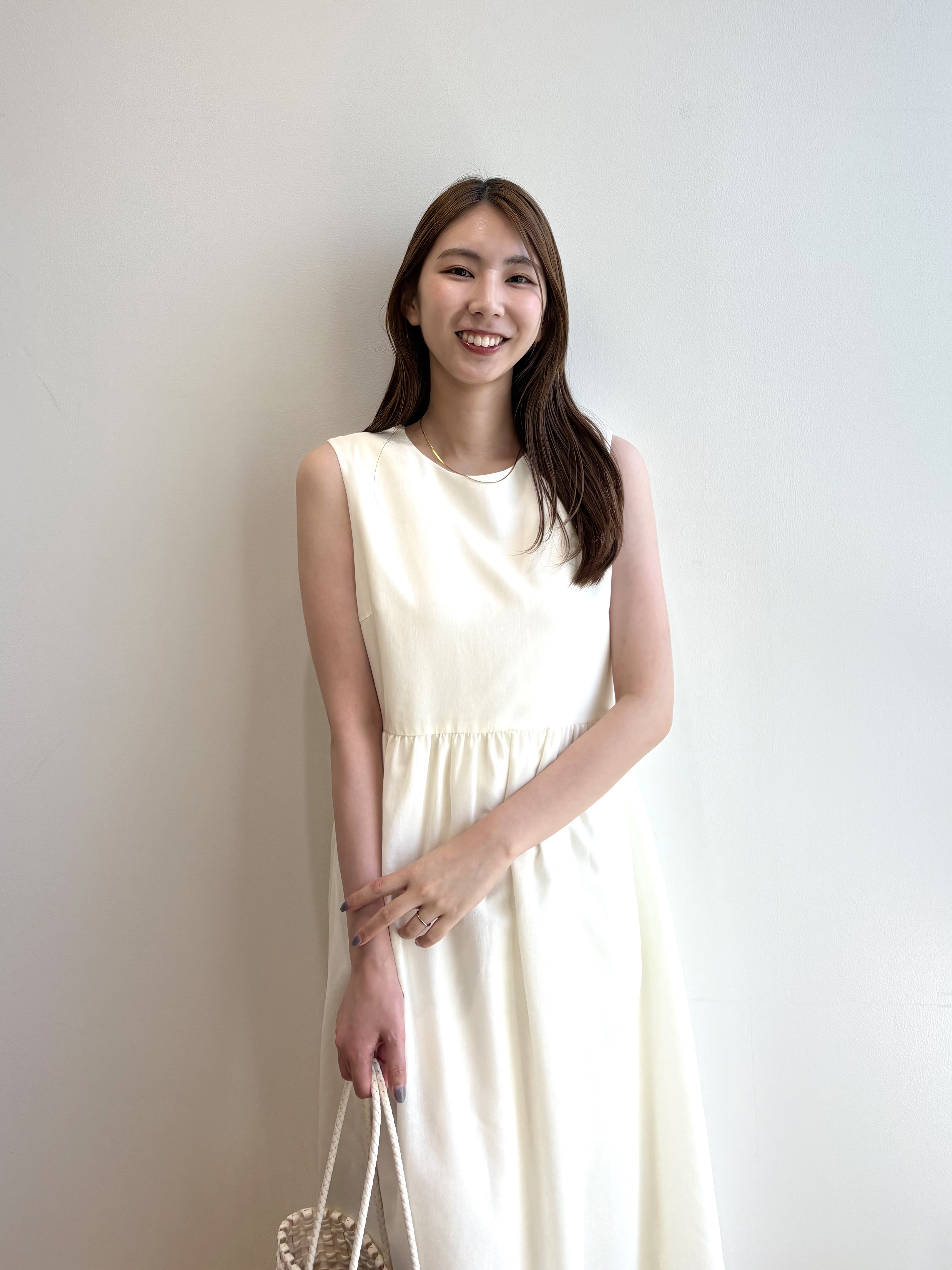 めぐさんの「OPAQUE.CLIP｜【接触冷感】麻混シアーノースリーブワンピース《洗濯機OK》」を使ったコーディネート