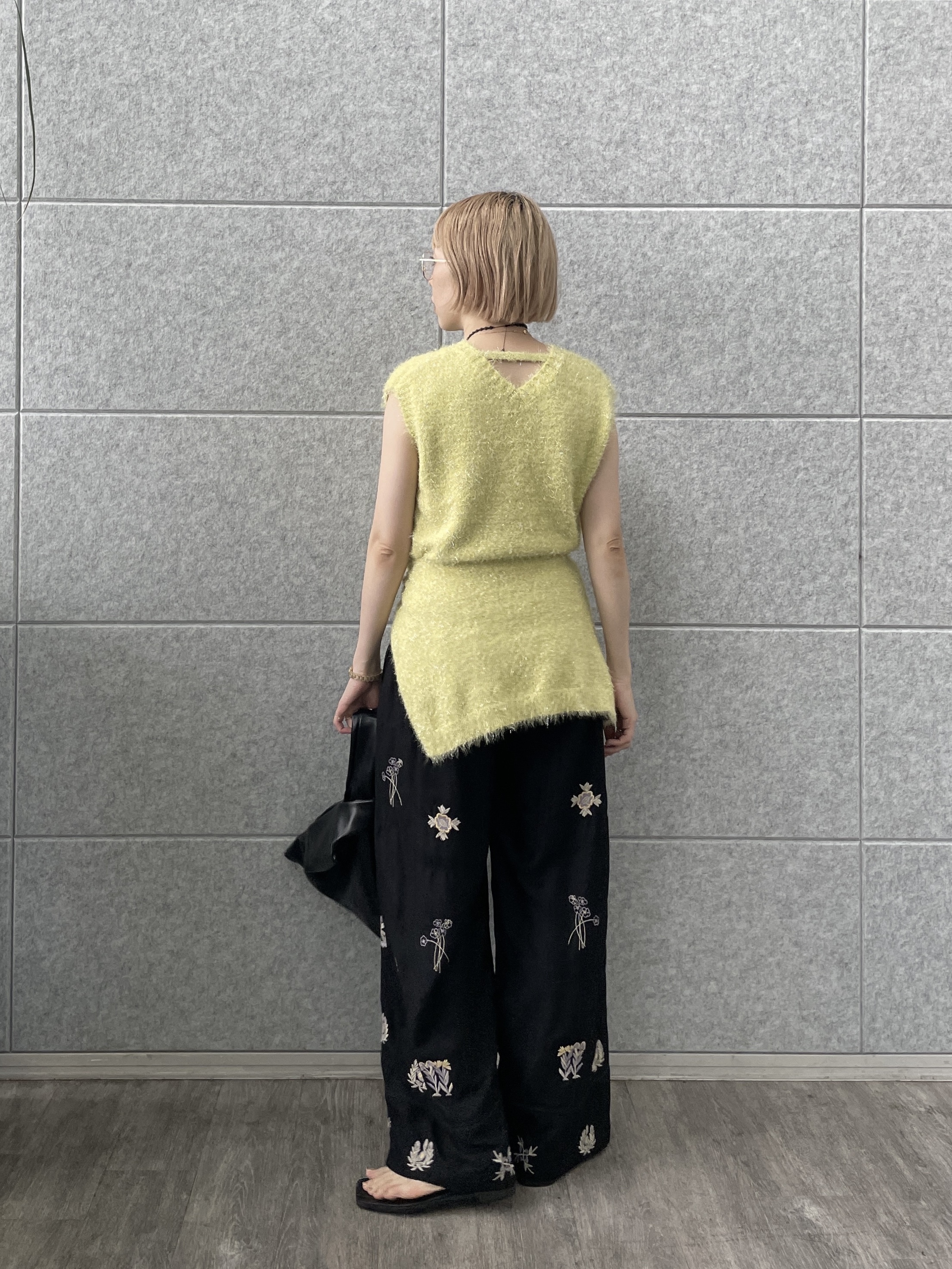 mikuさんの「INDIVI｜シャギーニット ストール付きトップス」を使ったコーディネート