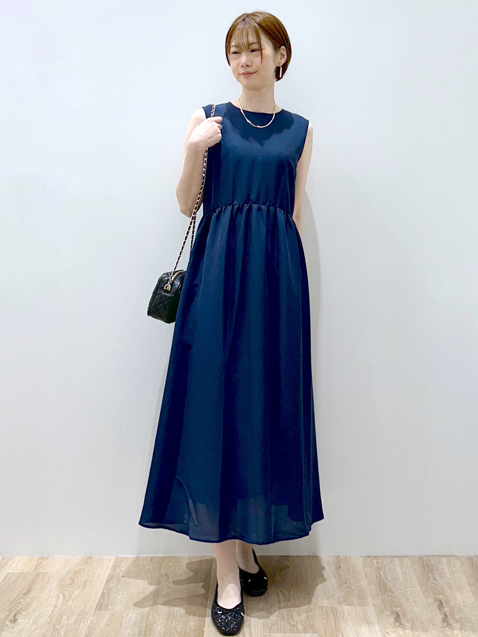 yurieさんの「OPAQUE.CLIP｜【接触冷感】麻混シアーノースリーブワンピース《洗濯機OK》」を使ったコーディネート