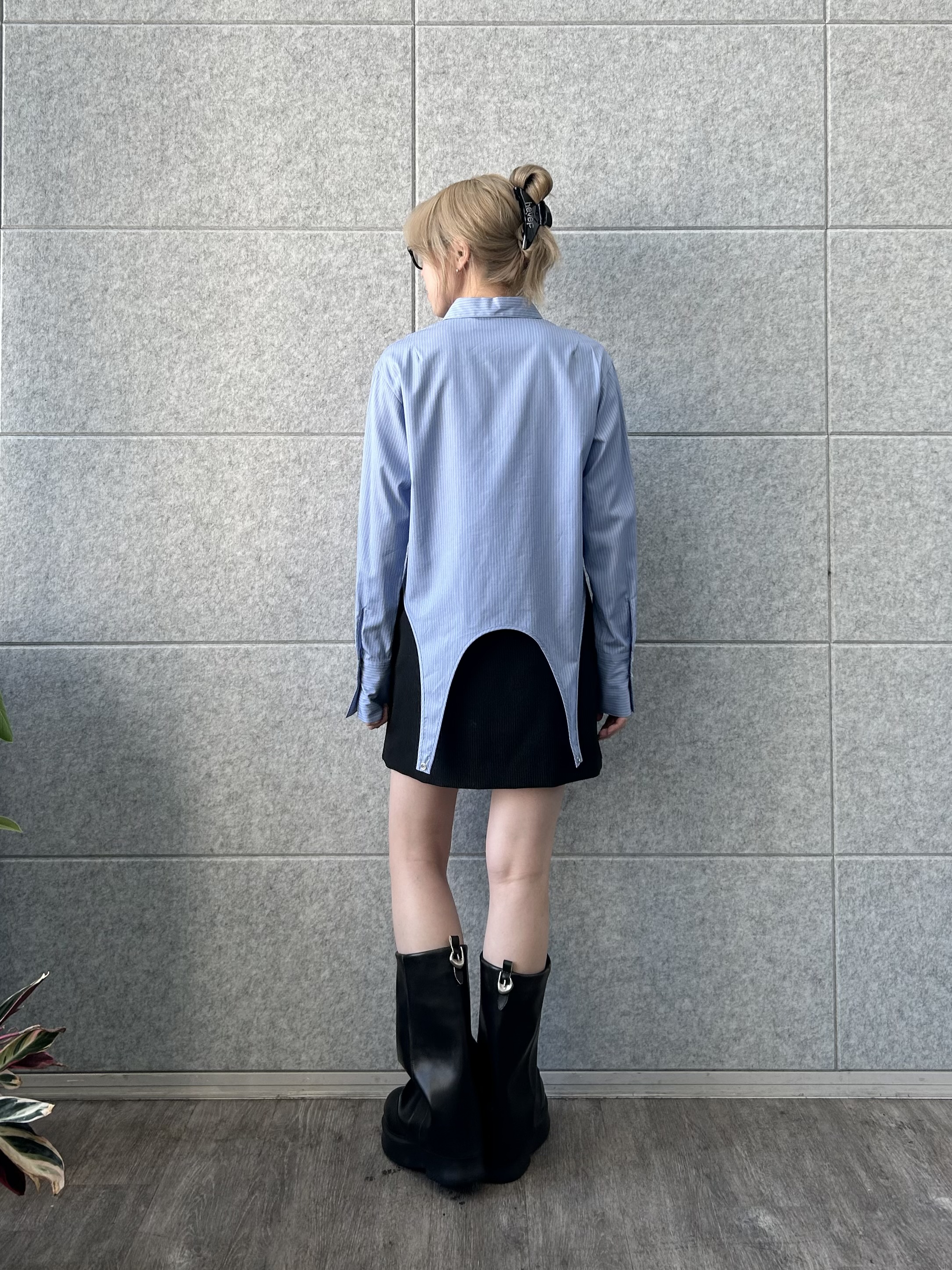 honoka Aさんの「CODE A｜flap detail stripe shirt」を使ったコーディネート