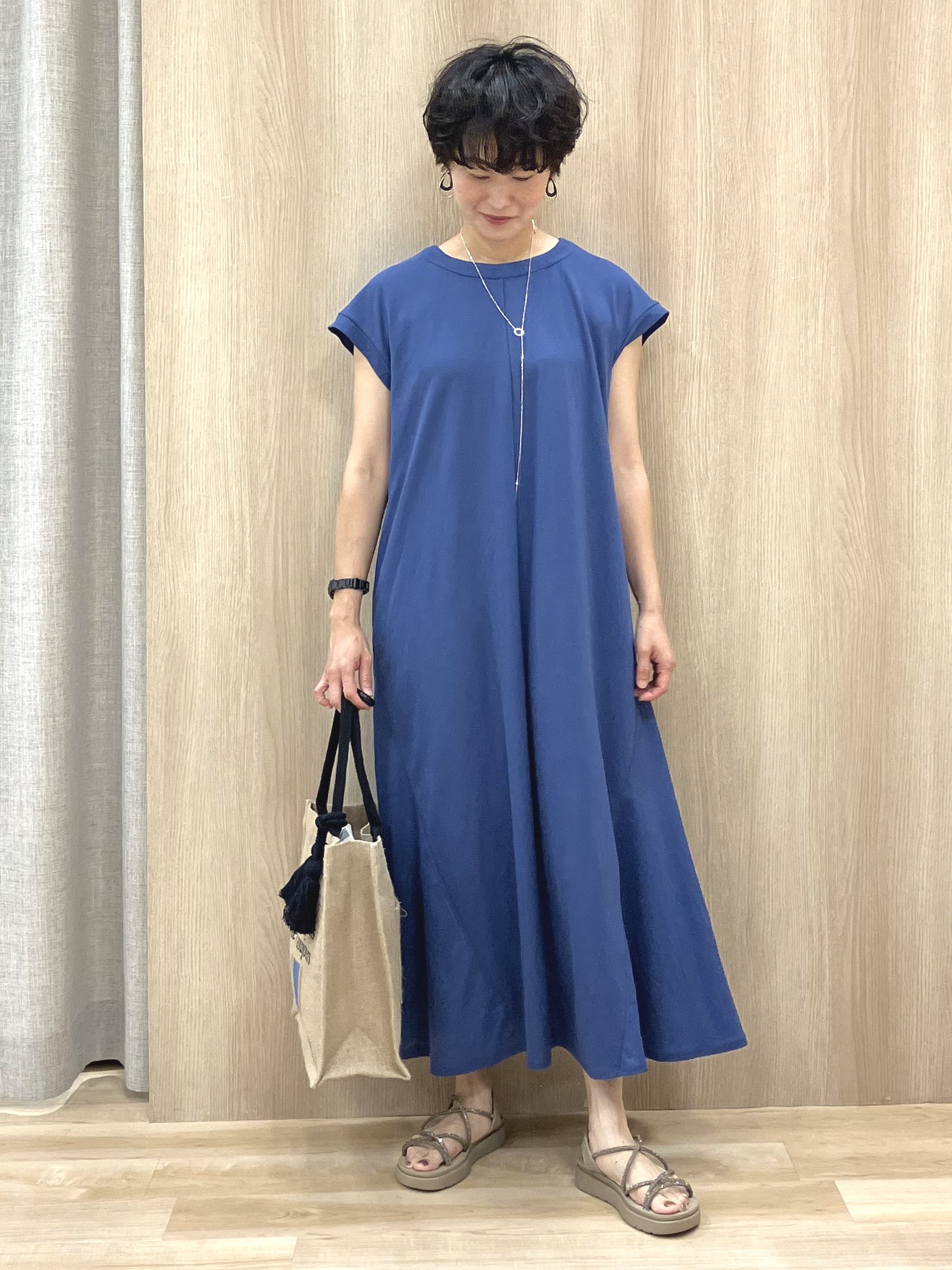 Keiさんの「grove｜【低身長さんも選べる着丈】モクロディフレンチワンピース」を使ったコーディネート