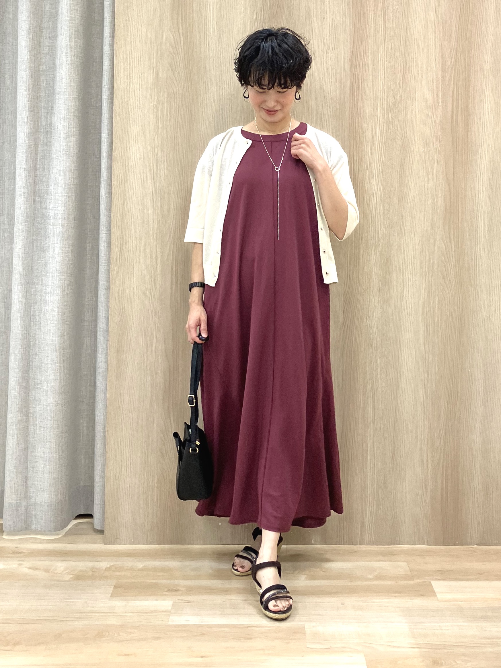Keiさんの「grove｜【低身長さんも選べる着丈】モクロディフレンチワンピース」を使ったコーディネート