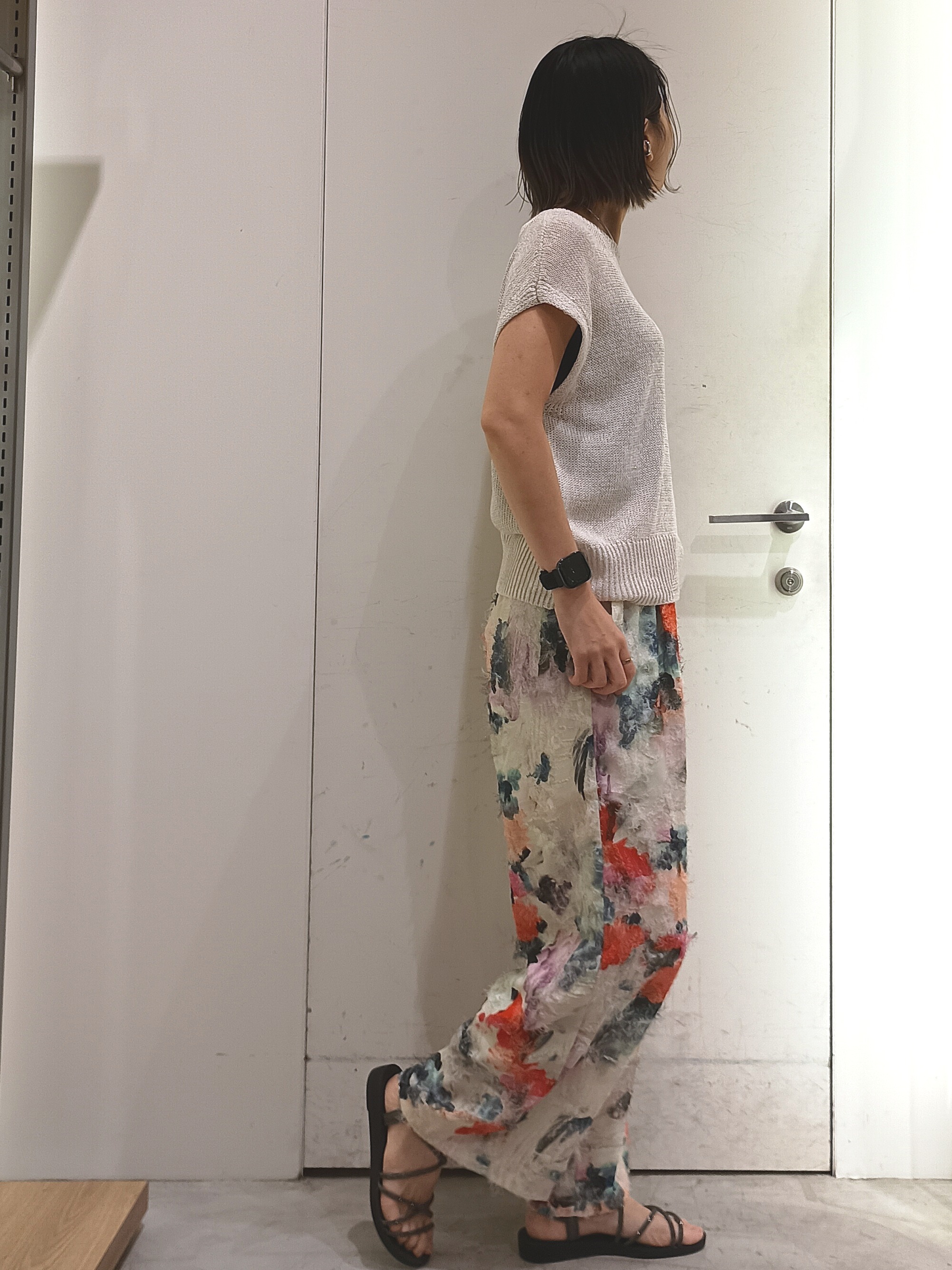 shinkoさんの「OPAQUE.CLIP｜ラメメッシュ フレンチスリーブニット【洗濯機OK】」を使ったコーディネート