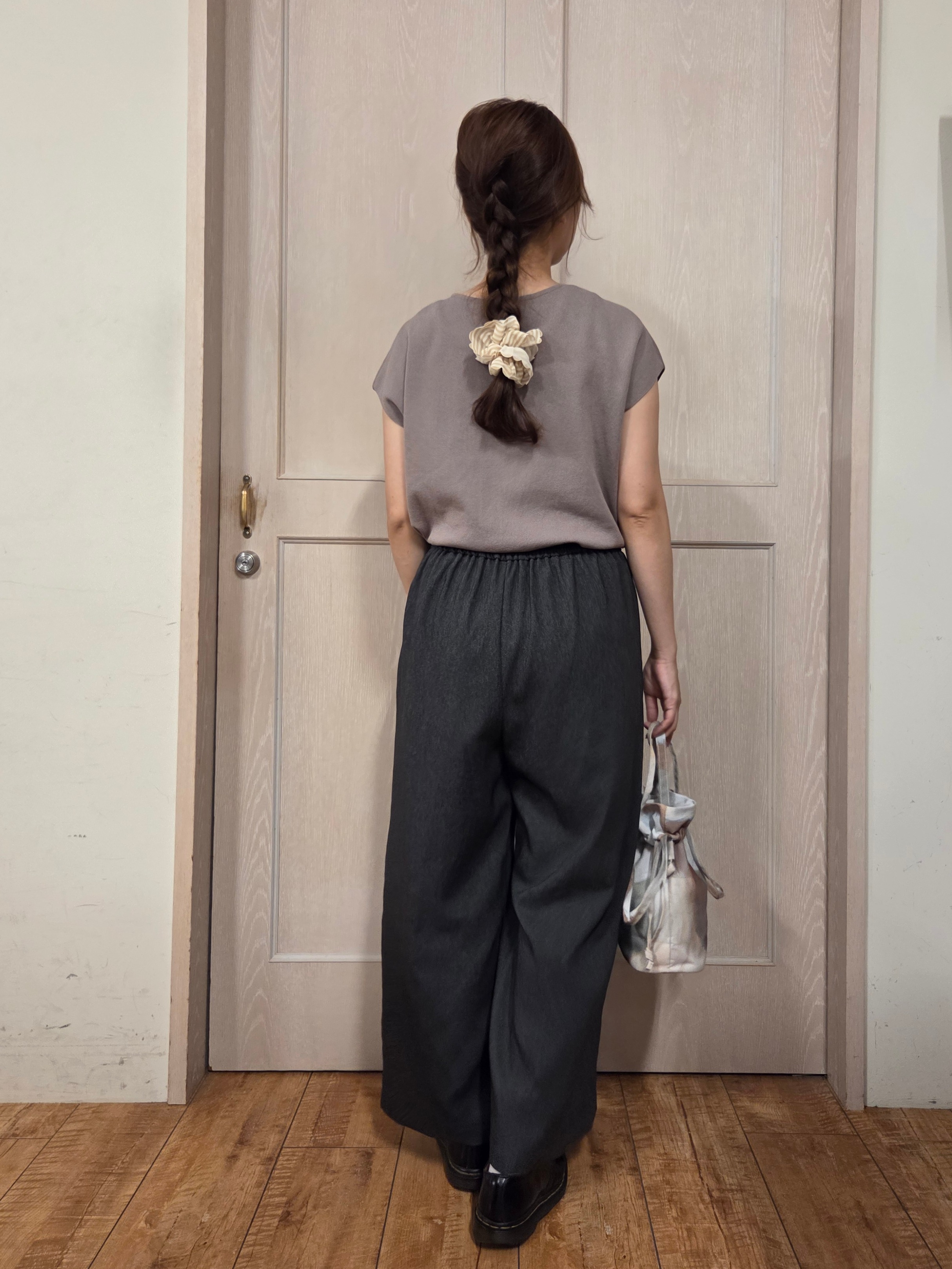 masamiさんの「SHOO･LA･RUE｜【洗濯機可/S-LL】インせず着られる 大人シンプルニット」を使ったコーディネート
