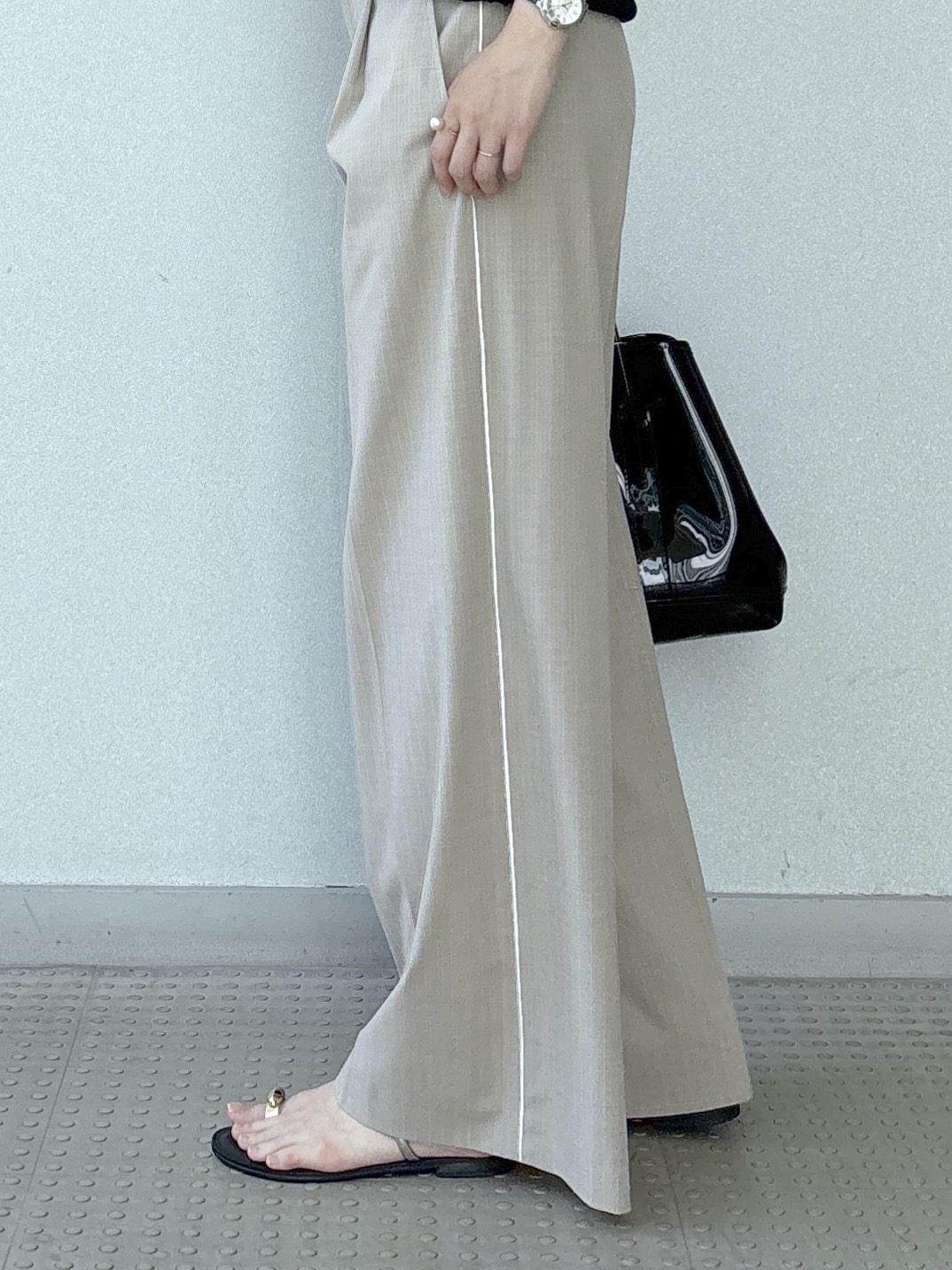 saitoさんの「DRESSTERIOR｜【体型カバー/日除け】ドルマンスリーブ シアーメッシュプルオーバー」を使ったコーディネート