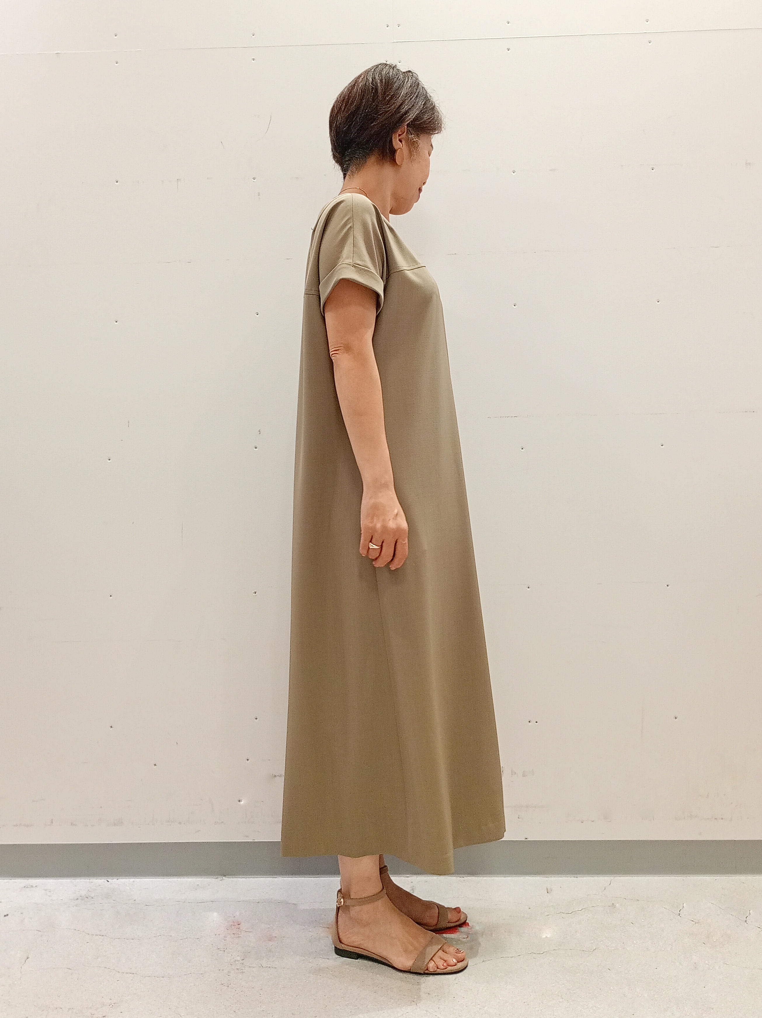 Kさんの「INDIVI｜【華奢見え】ベルト付きナローワンピース」を使ったコーディネート