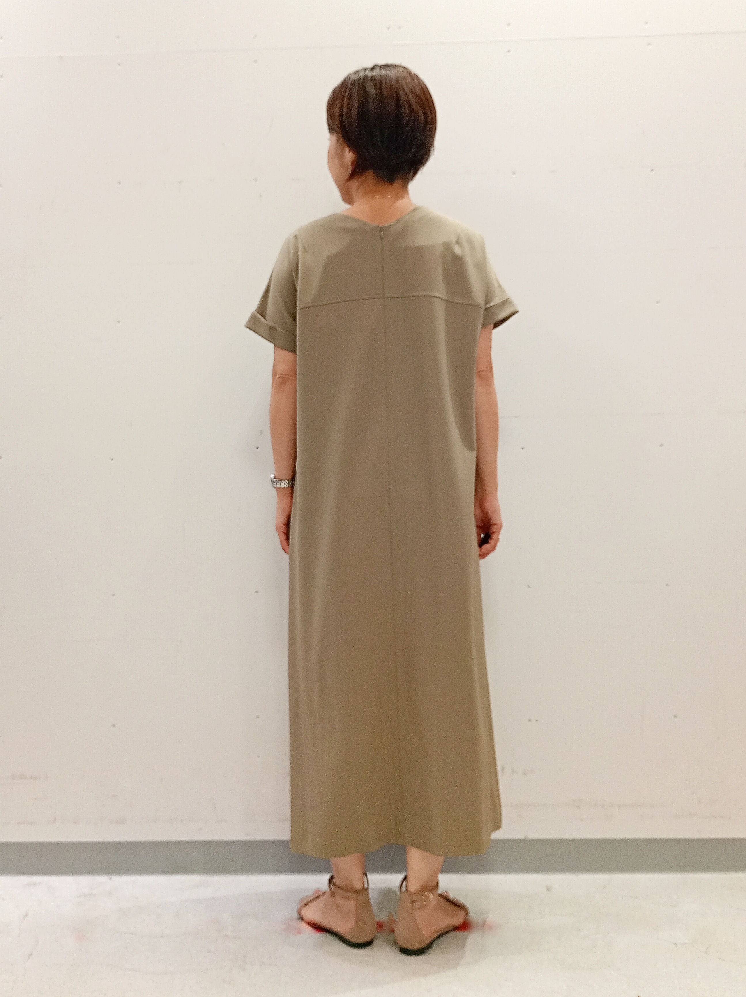 Kさんの「INDIVI｜【華奢見え】ベルト付きナローワンピース」を使ったコーディネート